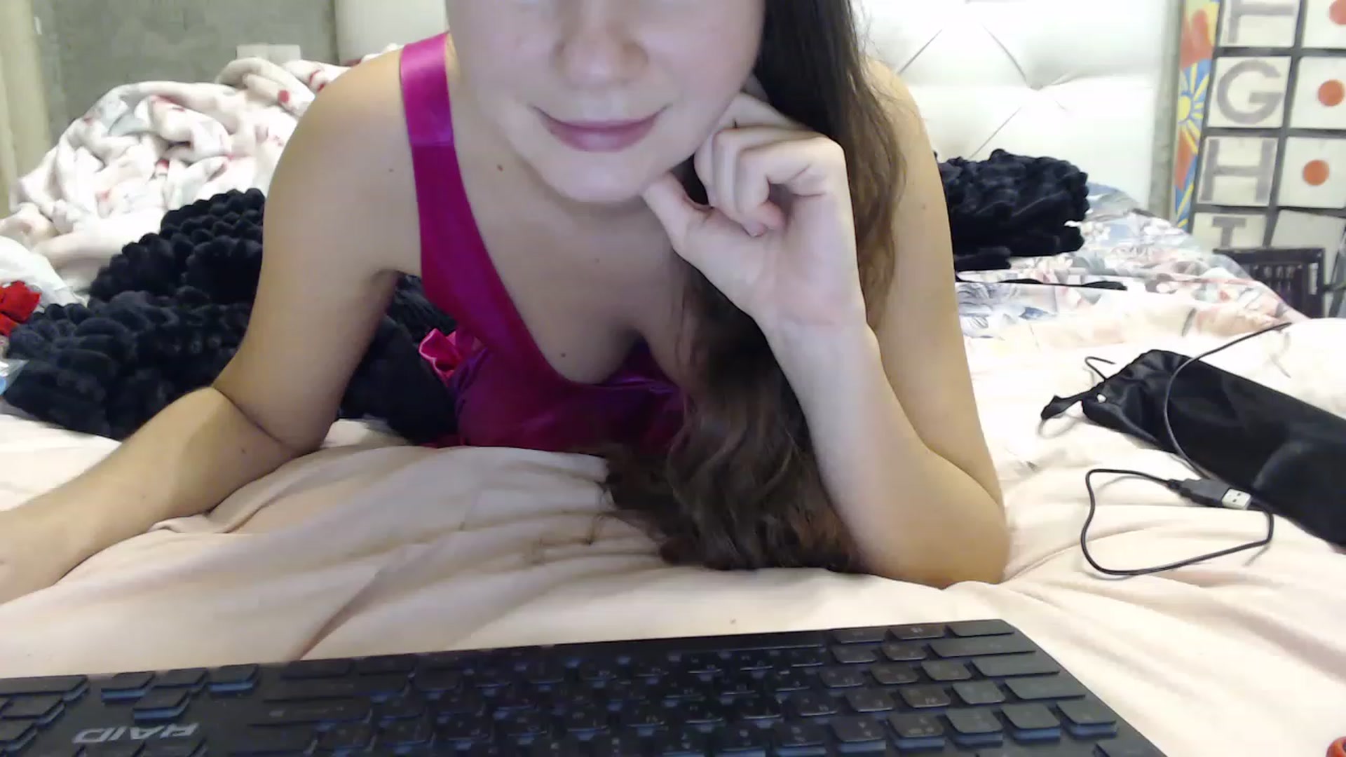 Gallery image thumbnail from SummerFlame's myfreecams stream on, 12/01/2022, 18:50 image 18 of 20