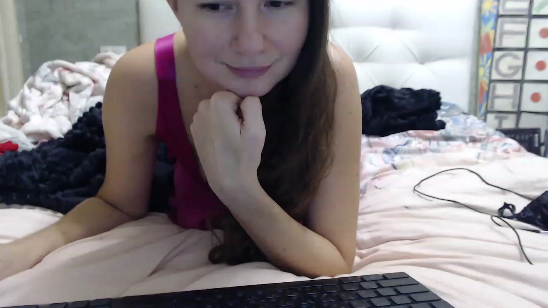 Gallery image thumbnail from SummerFlame's myfreecams stream on, 12/01/2022, 19:43 image 3 of 20