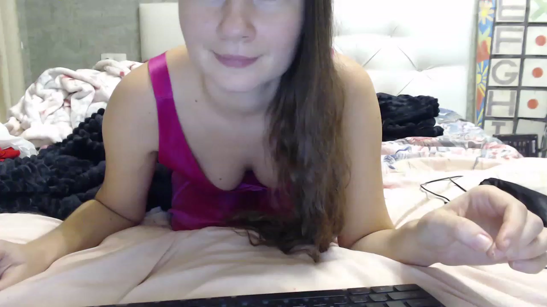 Gallery image thumbnail from SummerFlame's myfreecams stream on, 12/01/2022, 19:43 image 19 of 20