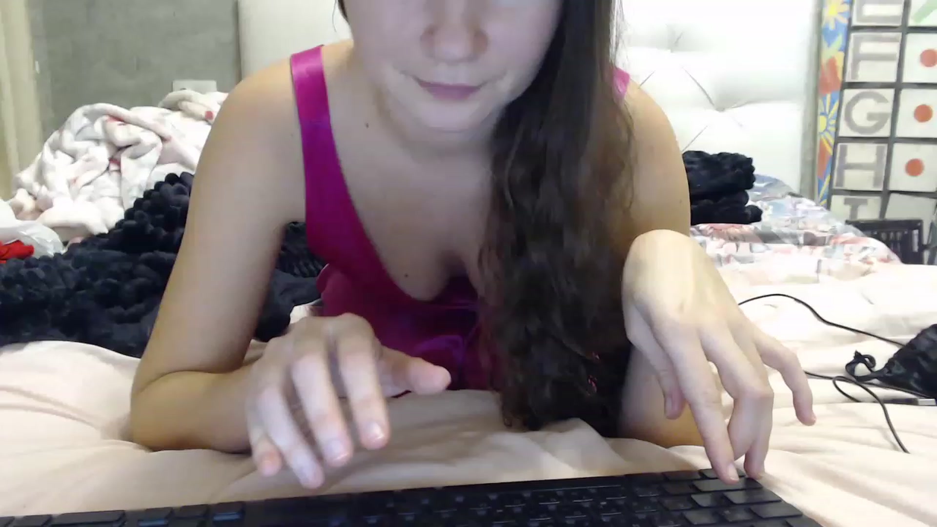 Gallery image thumbnail from SummerFlame's myfreecams stream on, 12/01/2022, 19:43 image 13 of 20