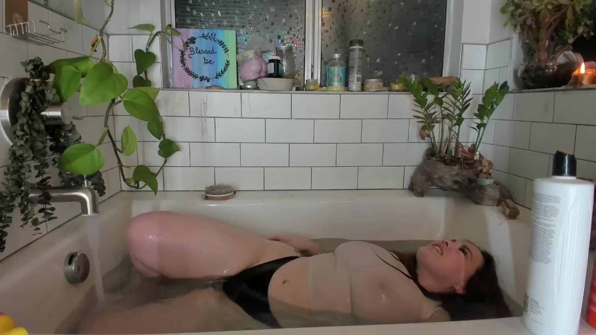 Gallery image thumbnail from SummerHart's myfreecams stream on, 07/21/2024, 05:12 image 3 of 20