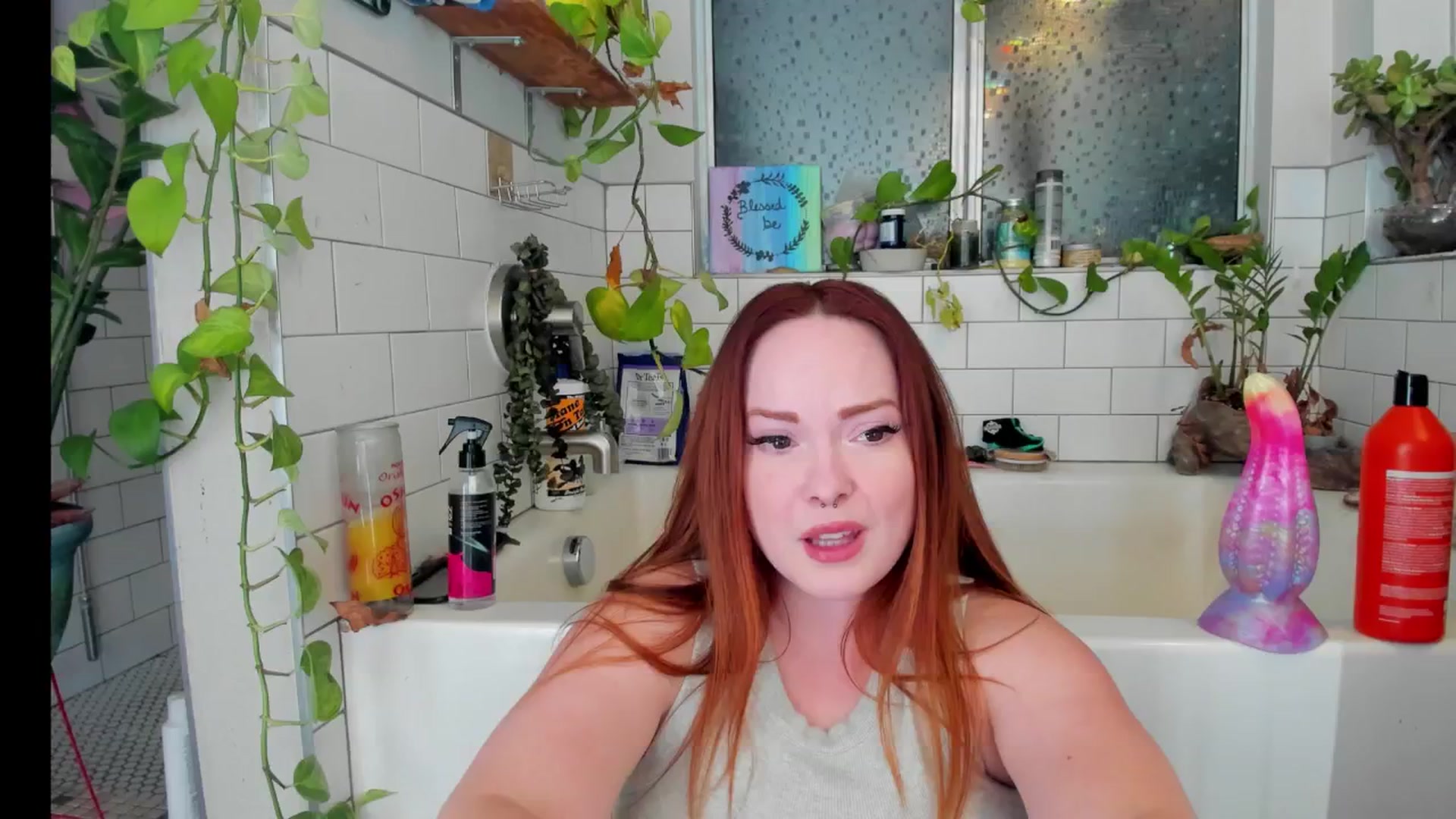 Gallery image thumbnail from SummerHart's myfreecams stream on, 11/16/2024, 05:17 image 1 of 20