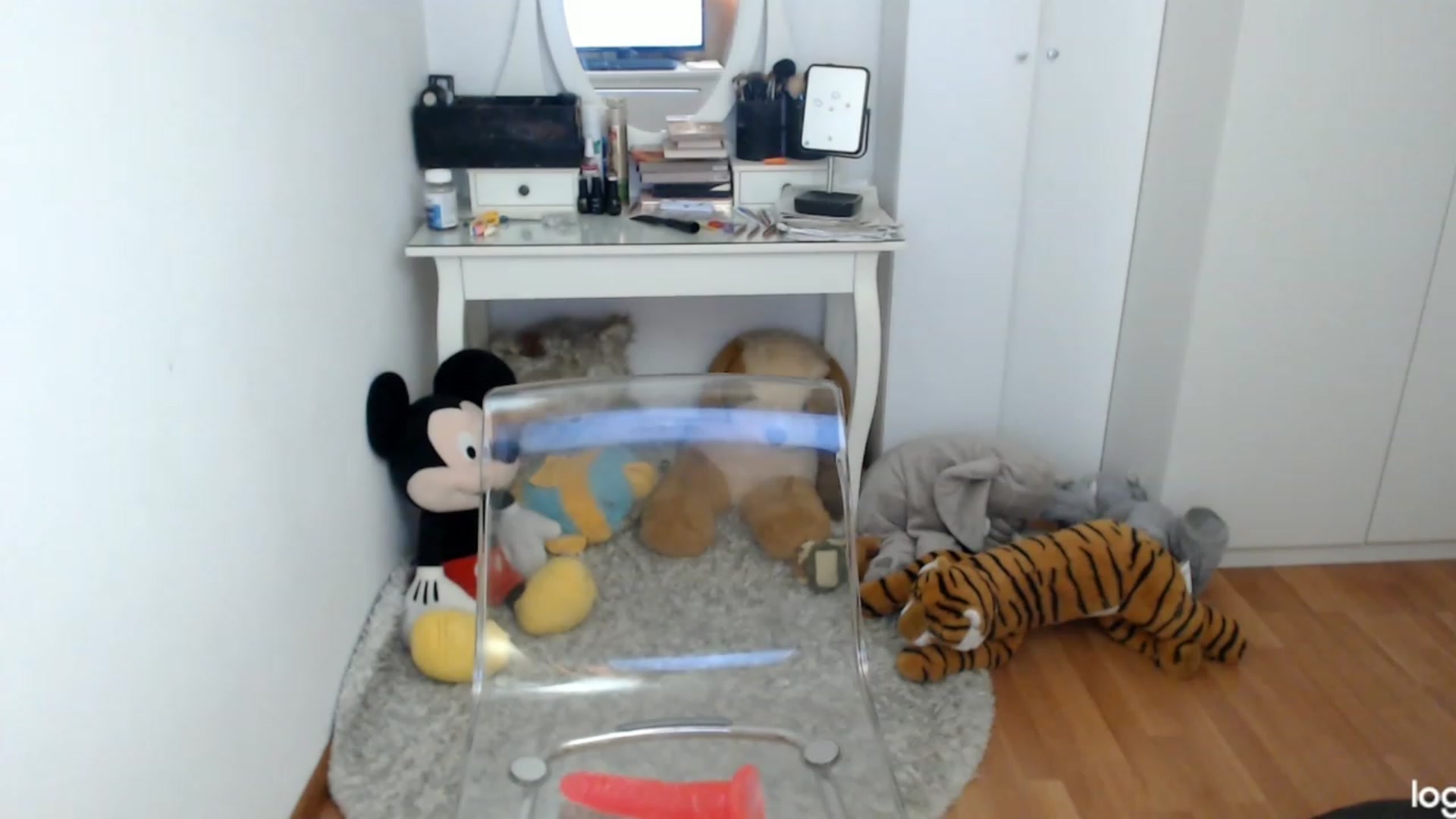 Gallery image thumbnail from SummerJewel's myfreecams stream on, 06/16/2023, 08:56 image 12 of 20