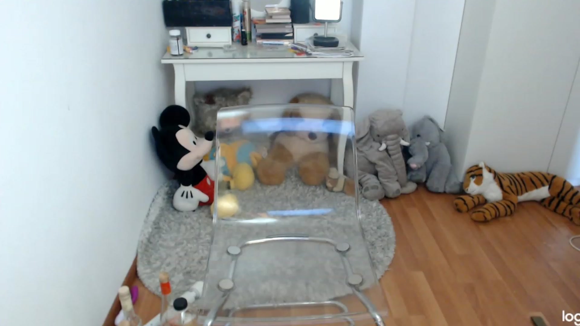Gallery image thumbnail from SummerJewel's myfreecams stream on, 06/18/2023, 09:47 image 3 of 20
