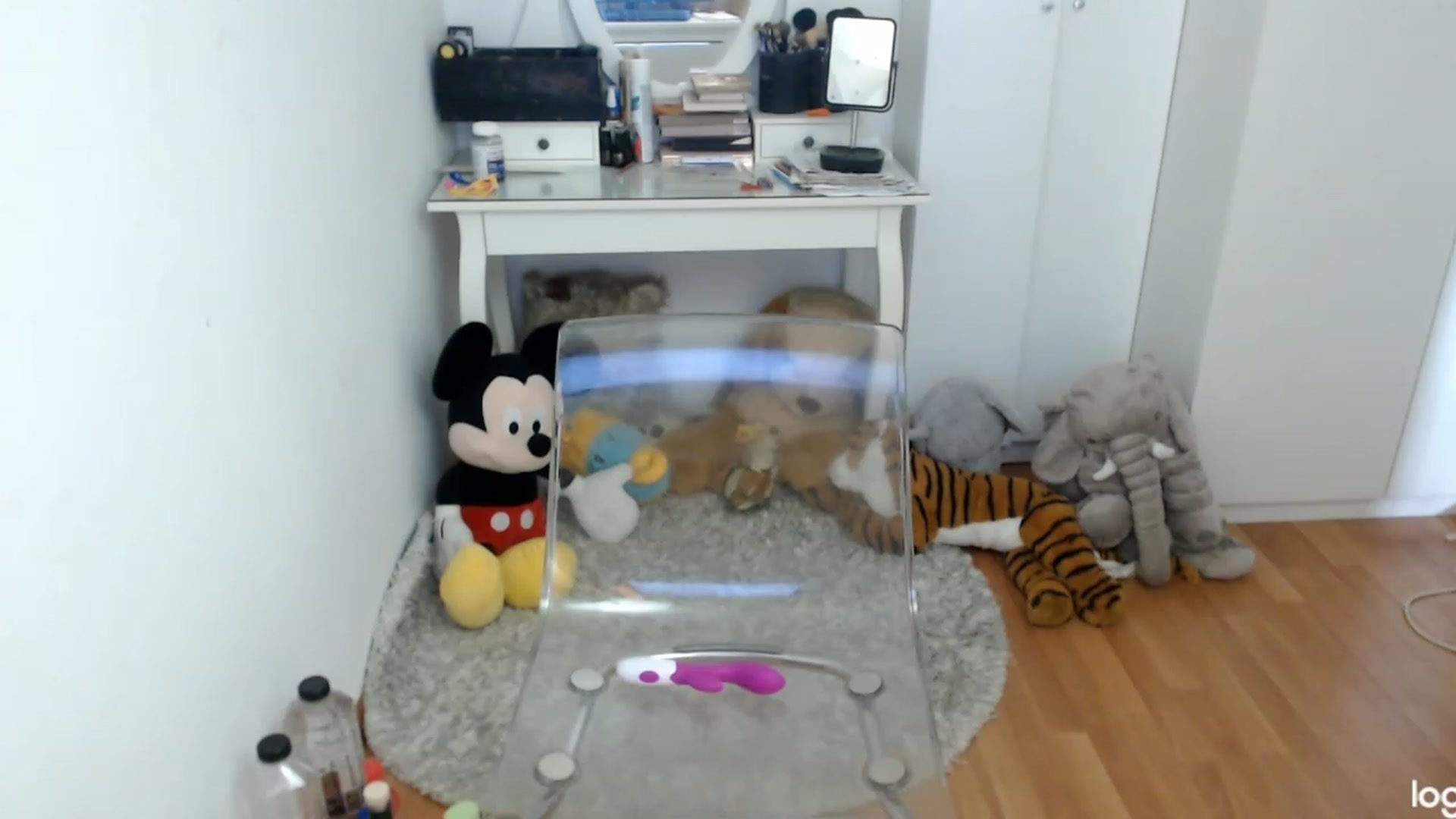 Gallery image thumbnail from SummerJewel's myfreecams stream on, 06/25/2023, 09:43 image 12 of 20