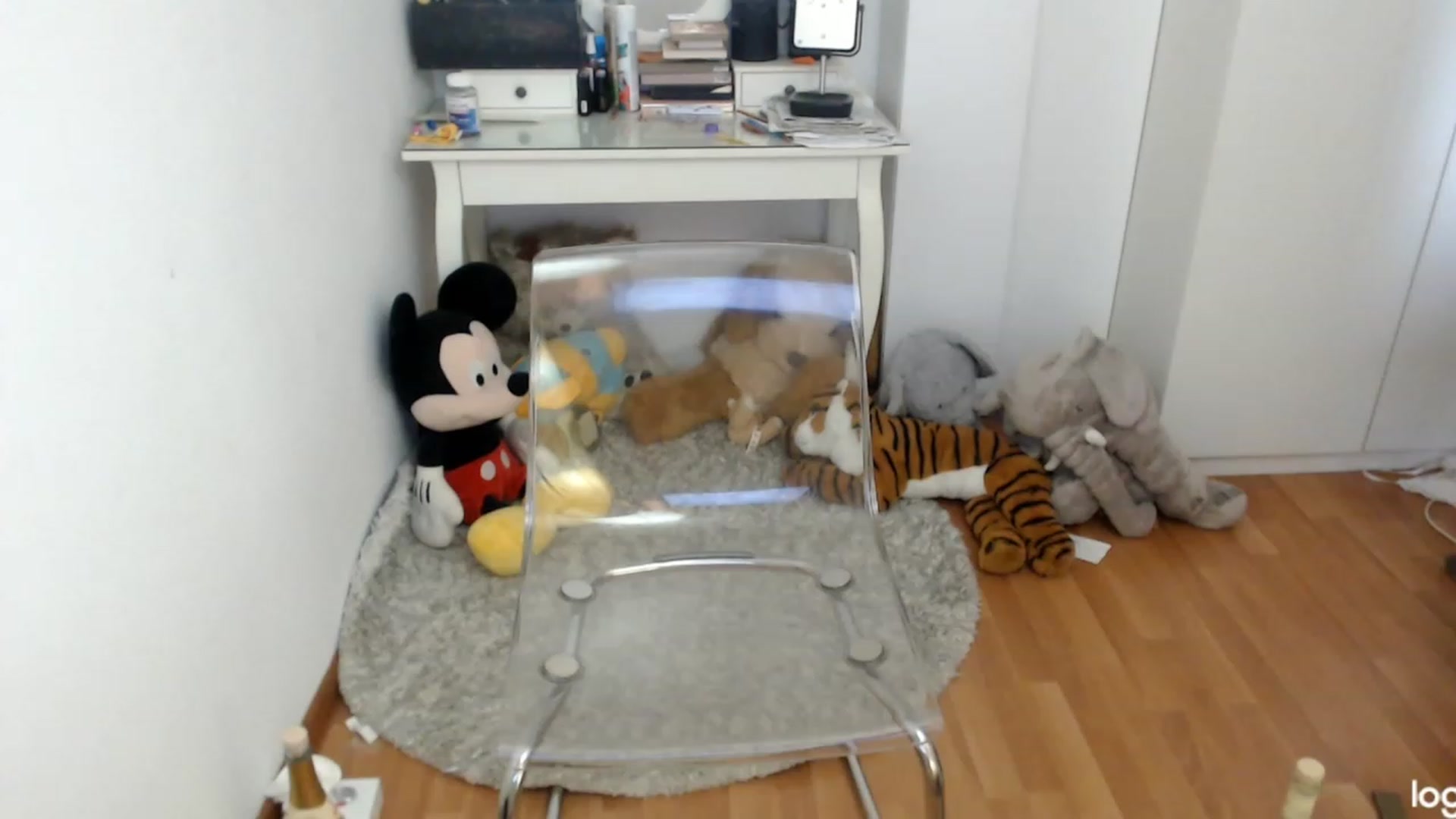 Gallery image thumbnail from SummerJewel's myfreecams stream on, 06/28/2023, 08:39 image 4 of 20