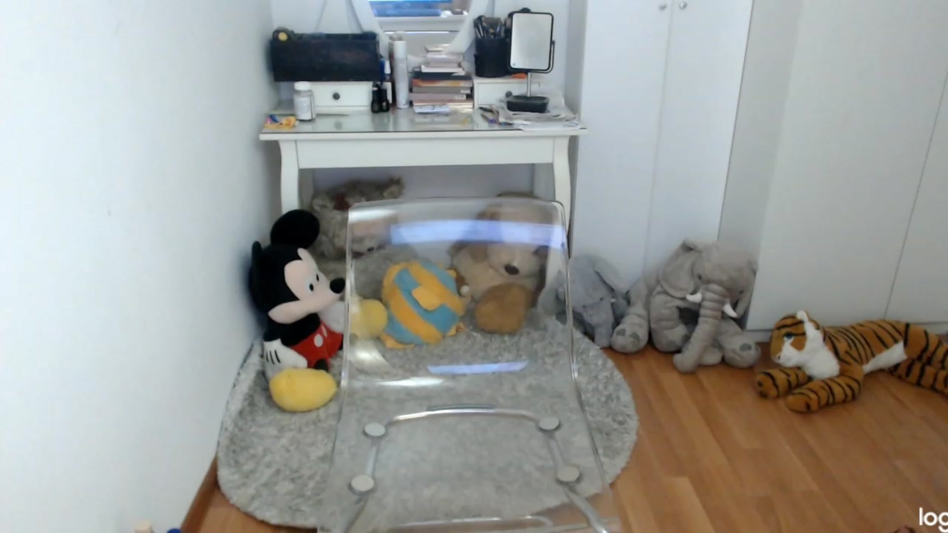 Gallery image thumbnail from SummerJewel's myfreecams stream on, 07/04/2023, 08:19 image 12 of 20