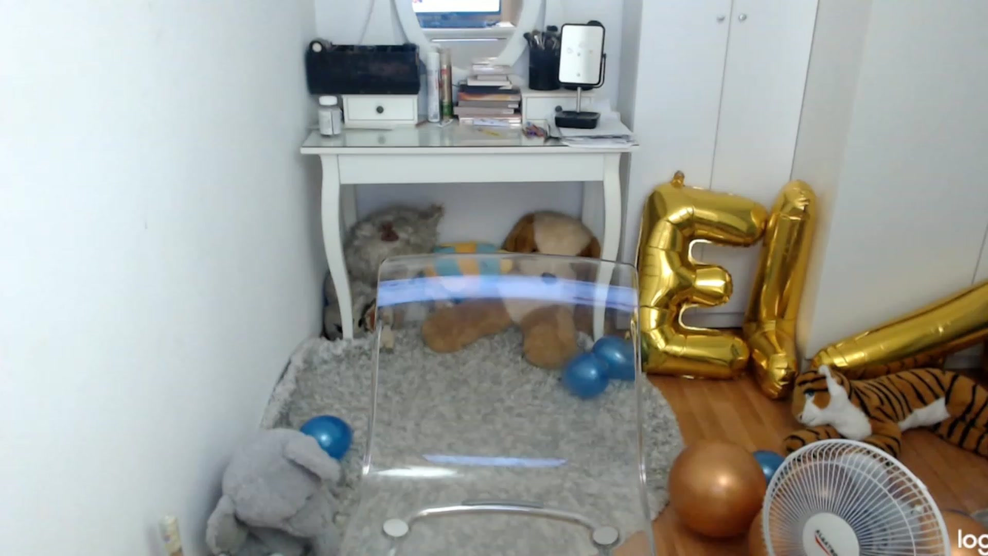 Gallery image thumbnail from SummerJewel's myfreecams stream on, 08/09/2023, 08:34 image 8 of 20