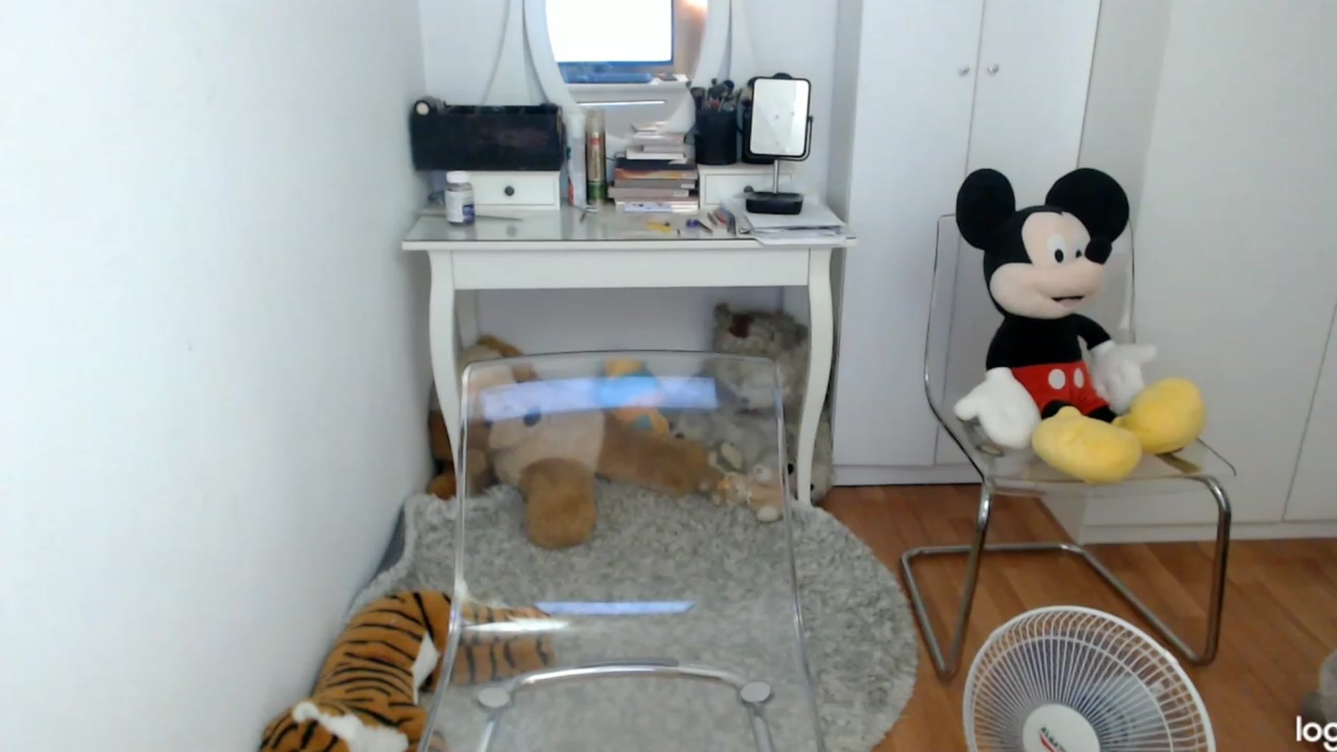 Gallery image thumbnail from SummerJewel's myfreecams stream on, 08/16/2023, 10:27 image 15 of 20