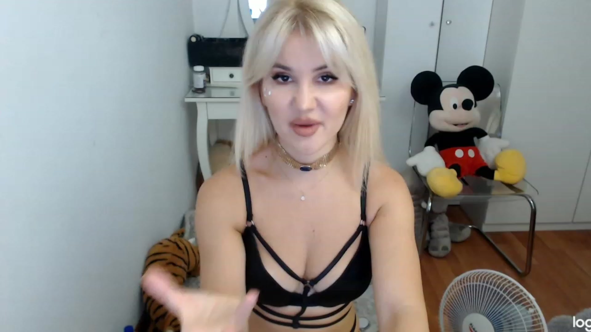Gallery image thumbnail from SummerJewel's myfreecams stream on, 08/19/2023, 06:56 image 13 of 20