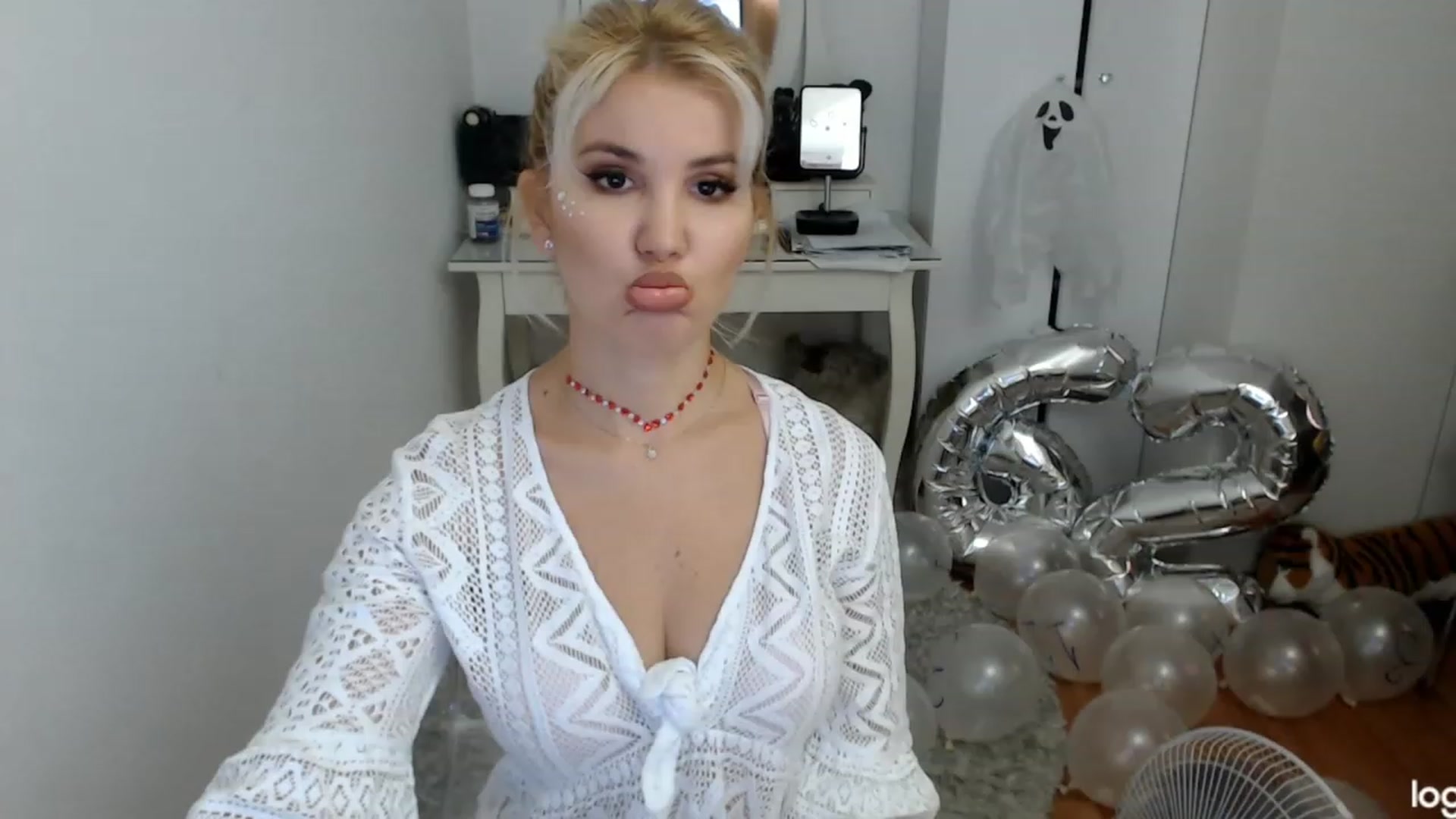 Gallery image thumbnail from SummerJewel's myfreecams stream on, 08/23/2023, 07:48 image 10 of 20