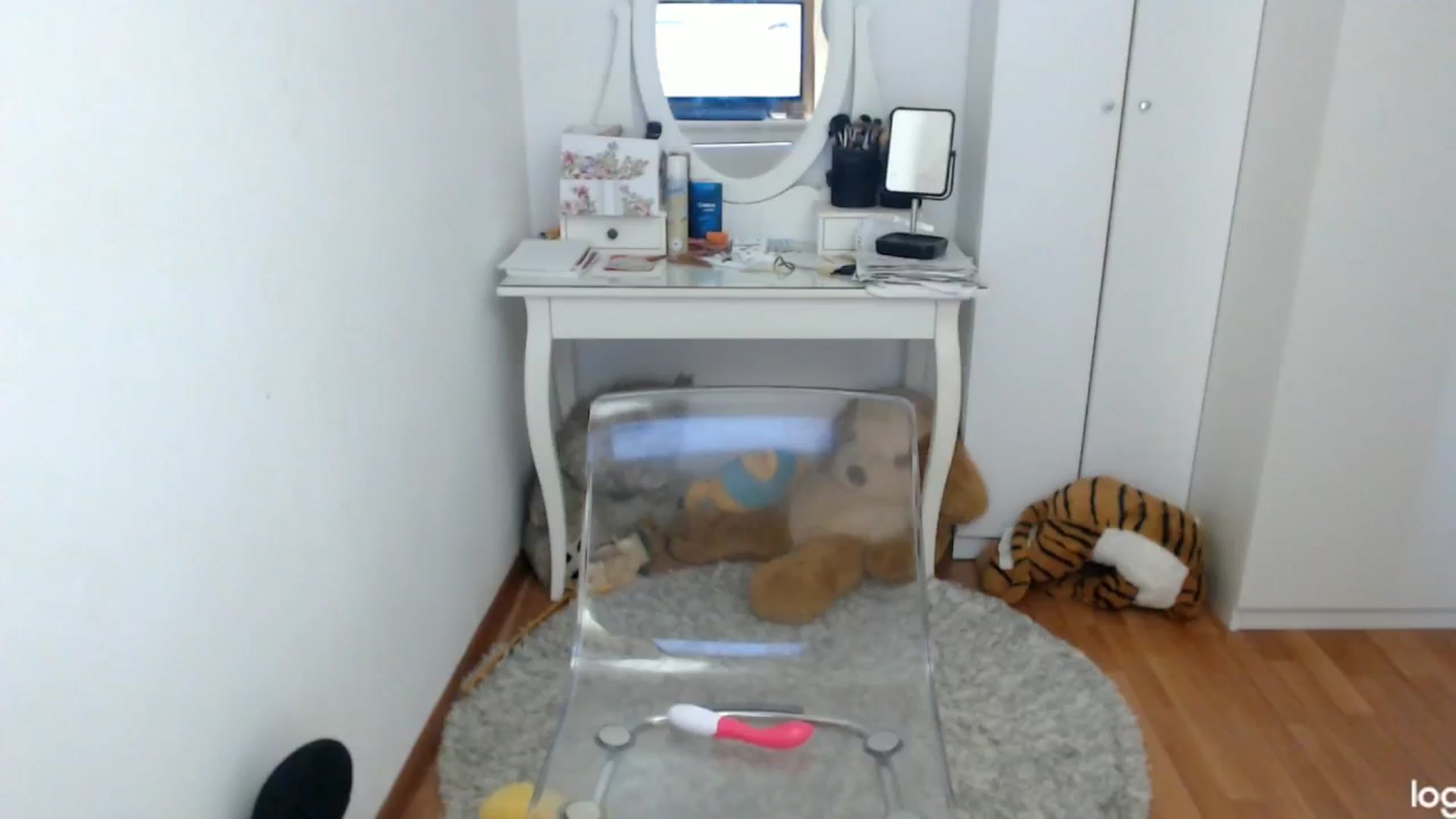 Gallery image thumbnail from SummerJewel's myfreecams stream on, 06/04/2024, 08:46 image 6 of 20