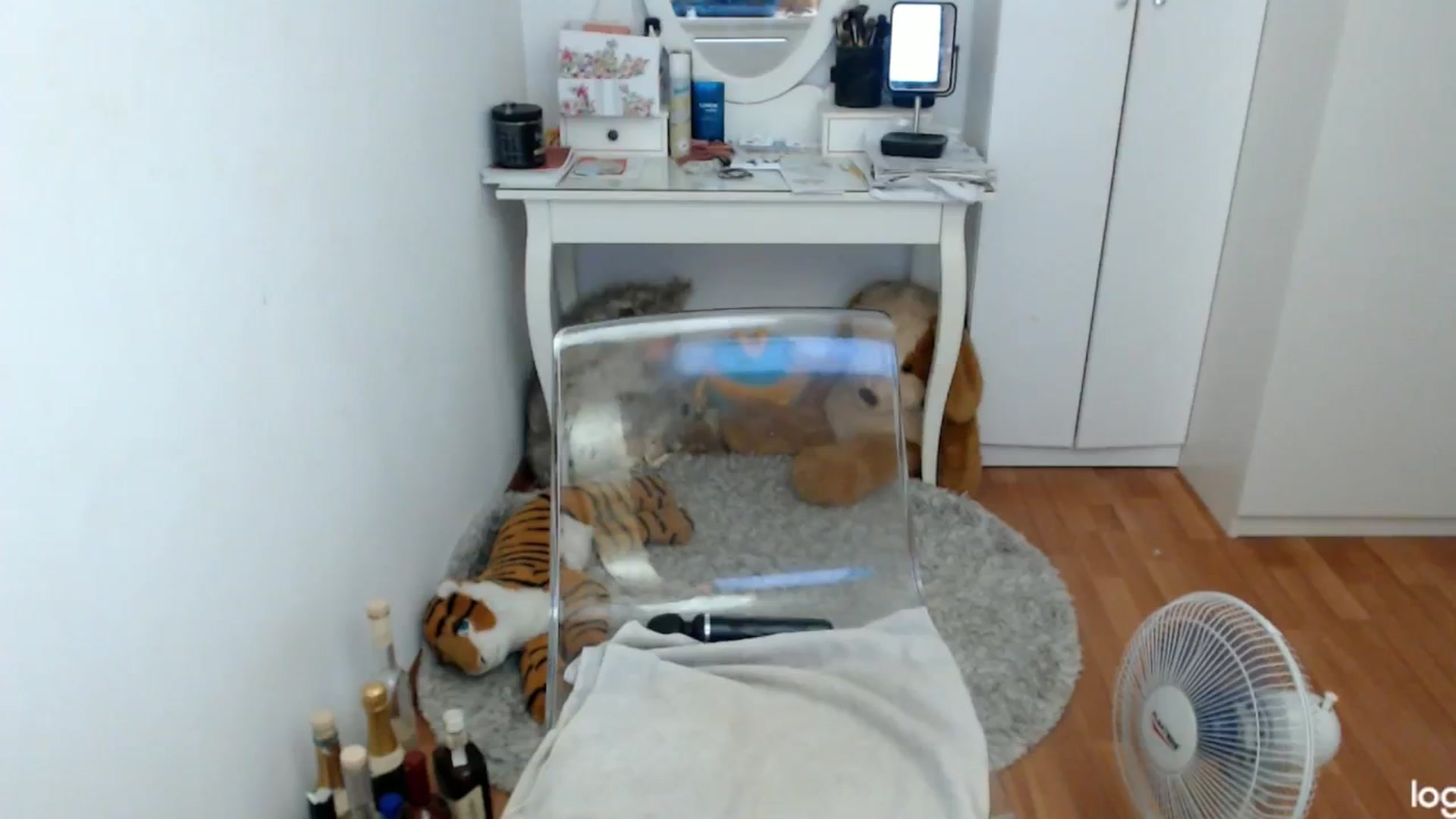 Gallery image thumbnail from SummerJewel's myfreecams stream on, 07/03/2024, 07:59 image 19 of 20
