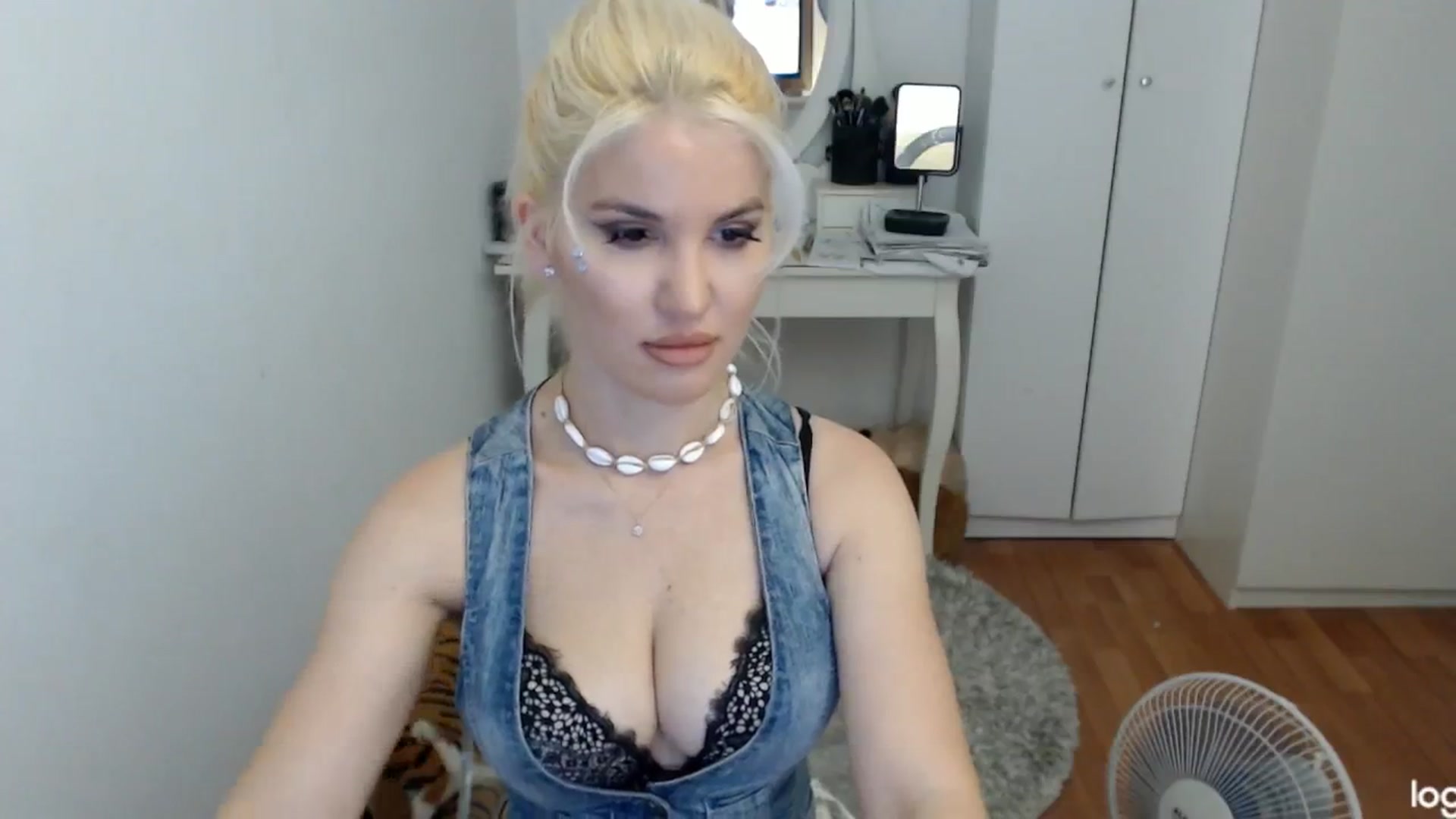 Gallery image thumbnail from SummerJewel's myfreecams stream on, 07/15/2024, 05:58 image 18 of 20