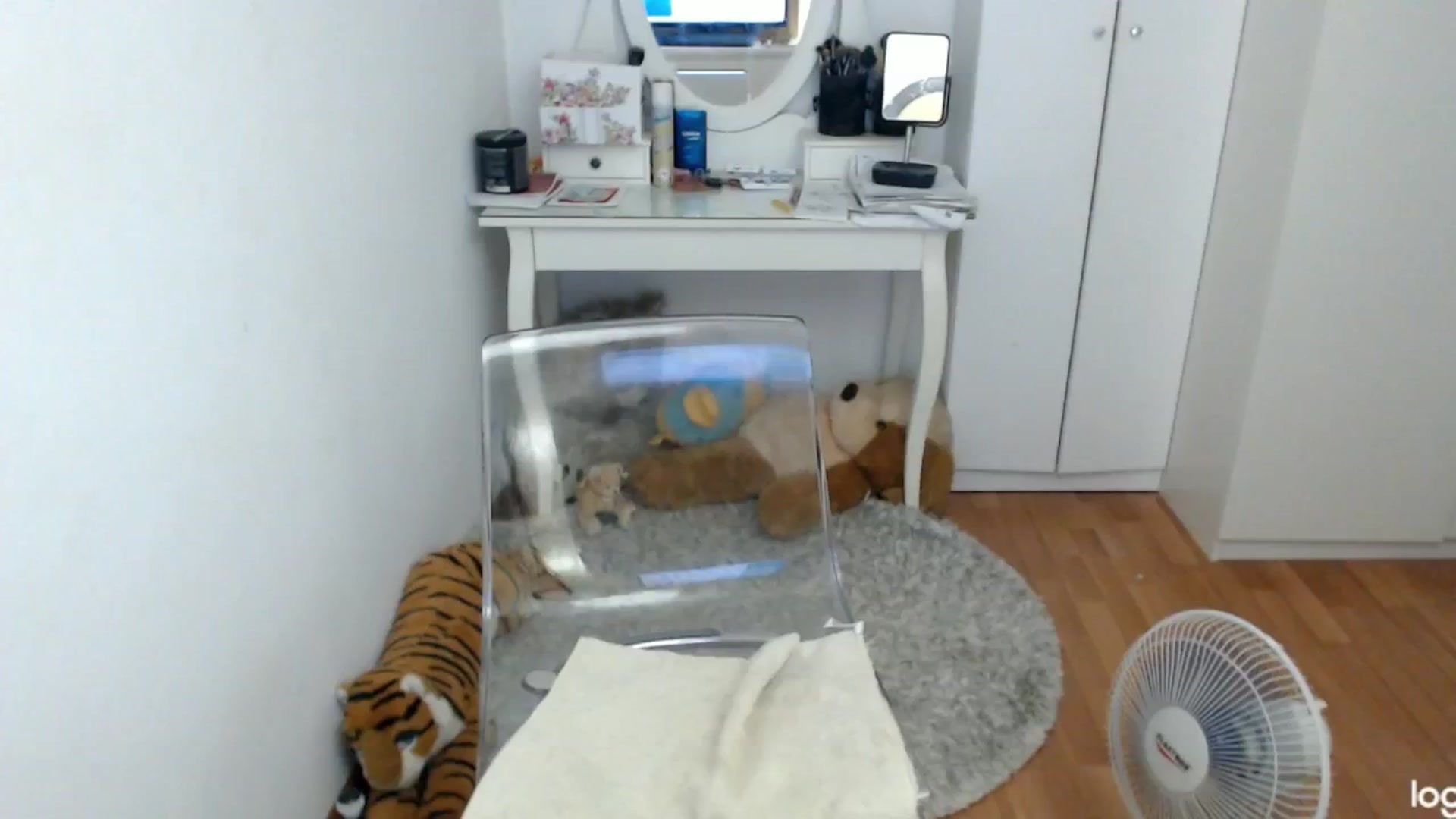 Gallery image thumbnail from SummerJewel's myfreecams stream on, 07/15/2024, 08:02 image 12 of 20