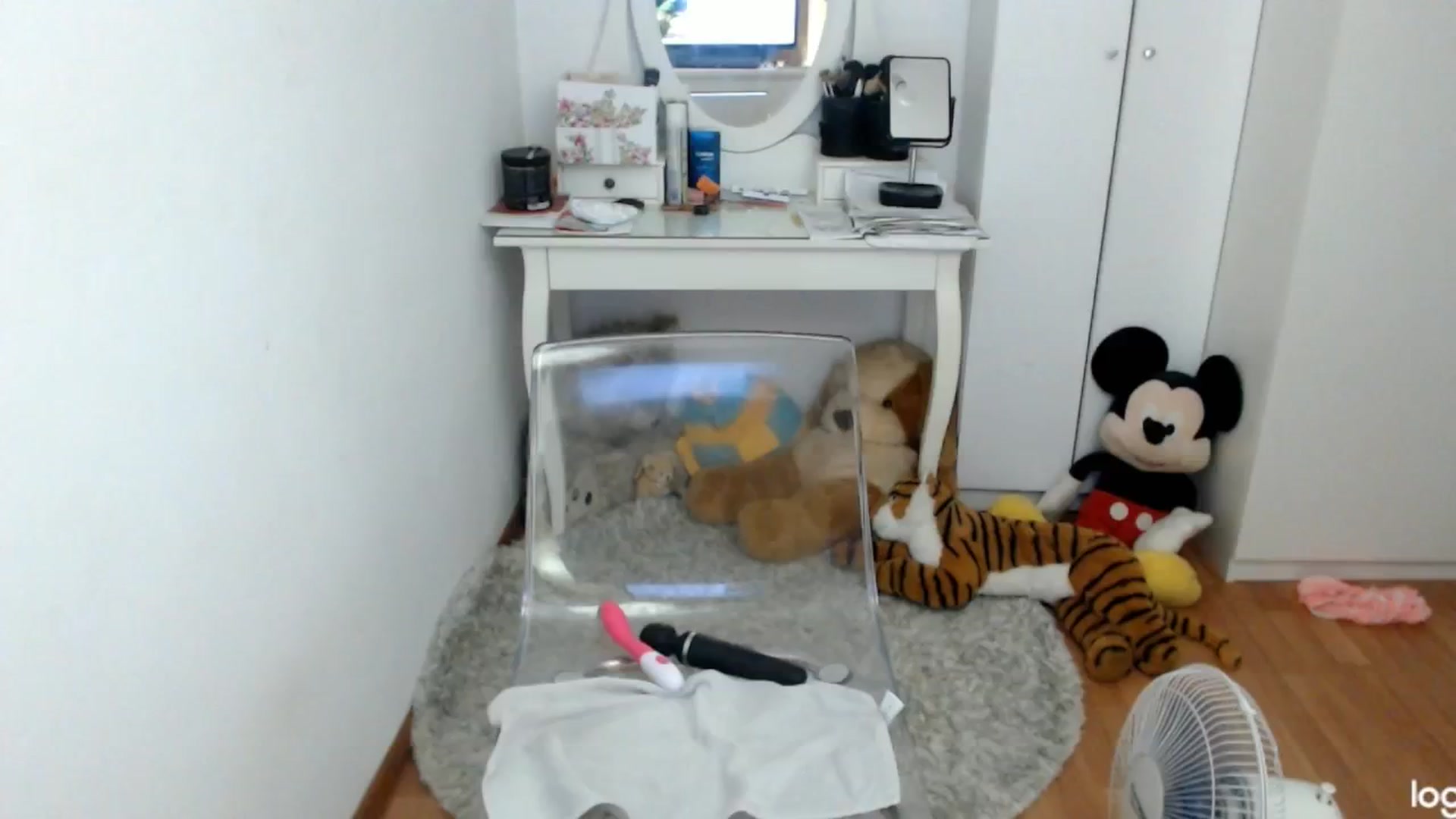 Gallery image thumbnail from SummerJewel's myfreecams stream on, 08/14/2024, 09:34 image 3 of 20