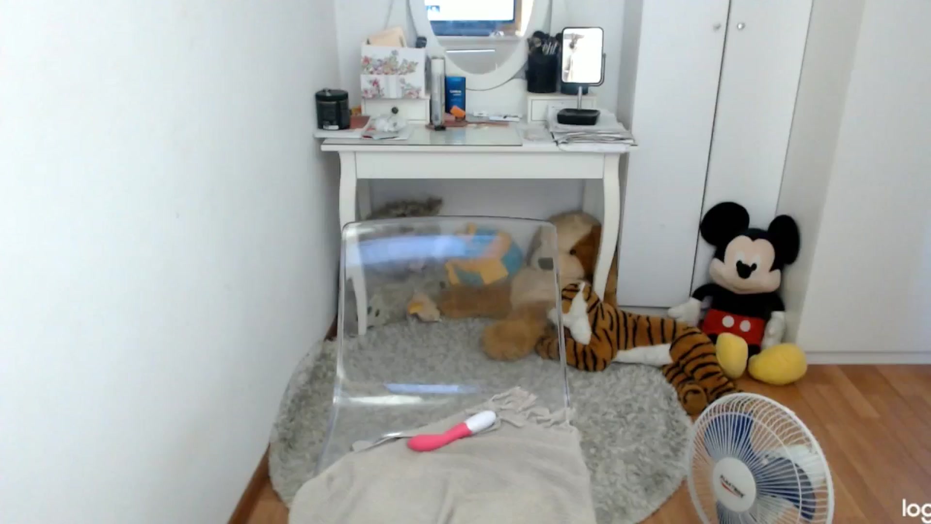 Gallery image thumbnail from SummerJewel's myfreecams stream on, 08/16/2024, 08:25 image 9 of 20