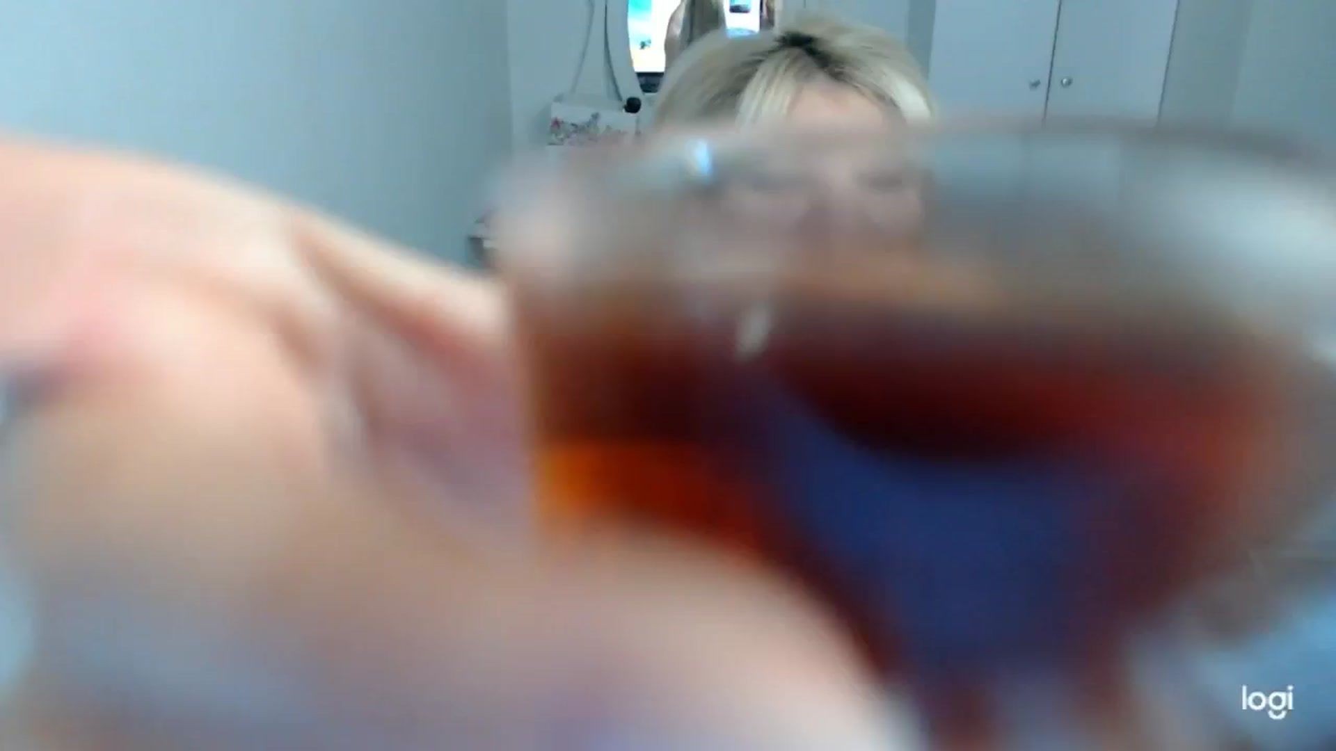 Gallery image thumbnail from SummerJewel's myfreecams stream on, 06/15/2025, 08:32 image 2 of 20