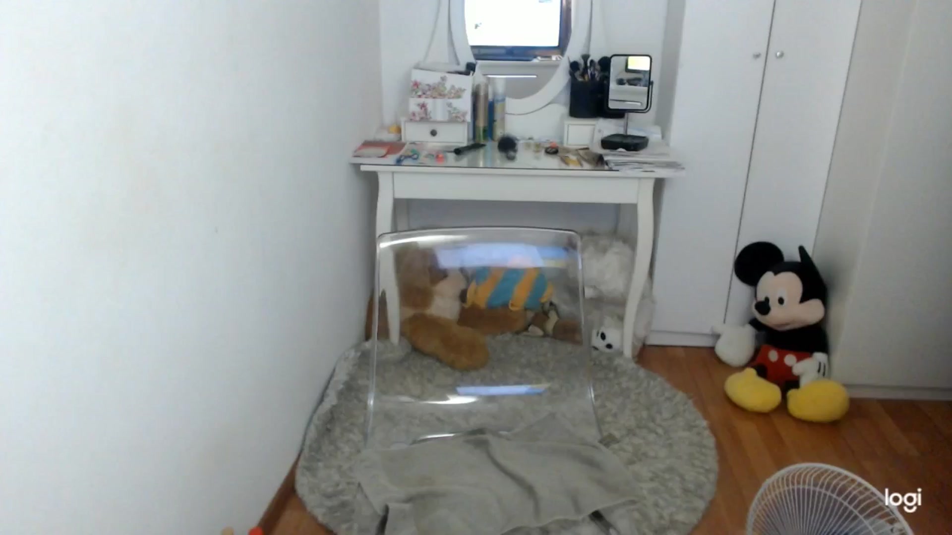 Gallery image thumbnail from SummerJewel's myfreecams stream on, 07/19/2025, 08:15 image 5 of 20