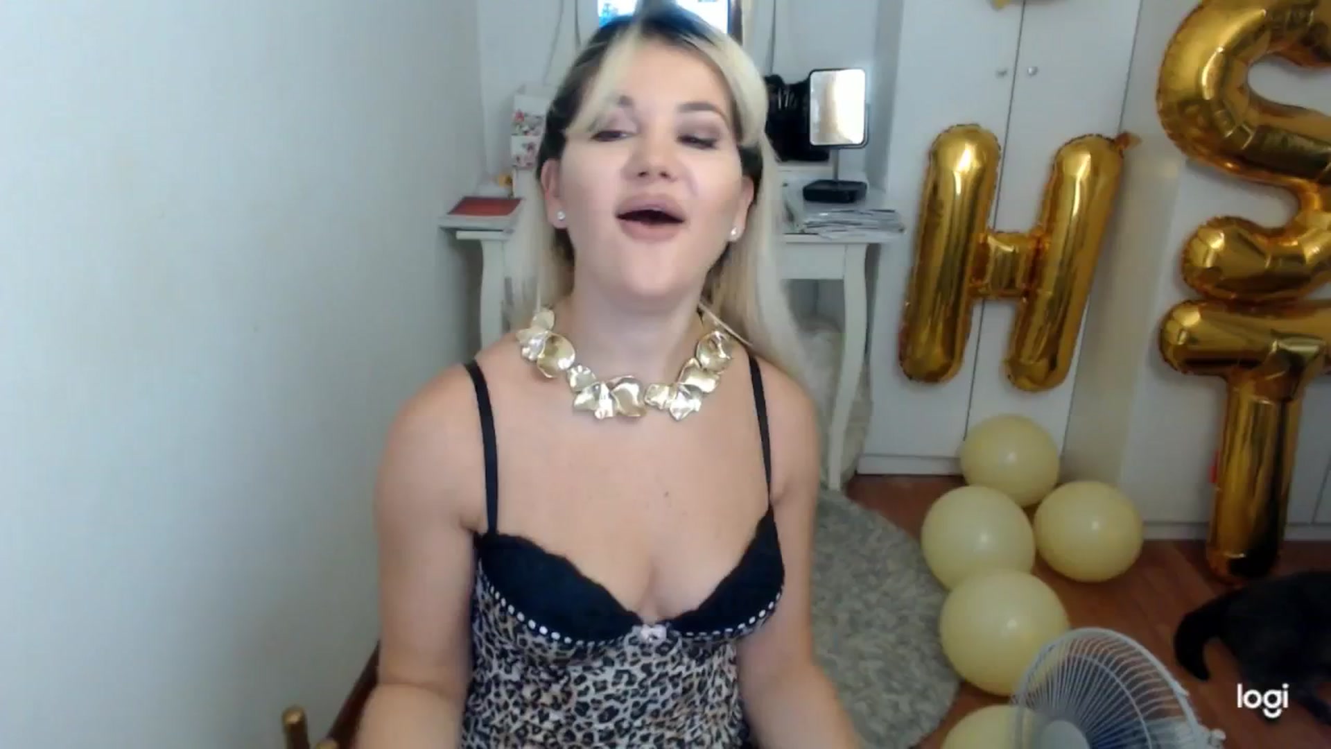 Gallery image thumbnail from SummerJewel's myfreecams stream on, 08/22/2025, 06:15 image 4 of 20