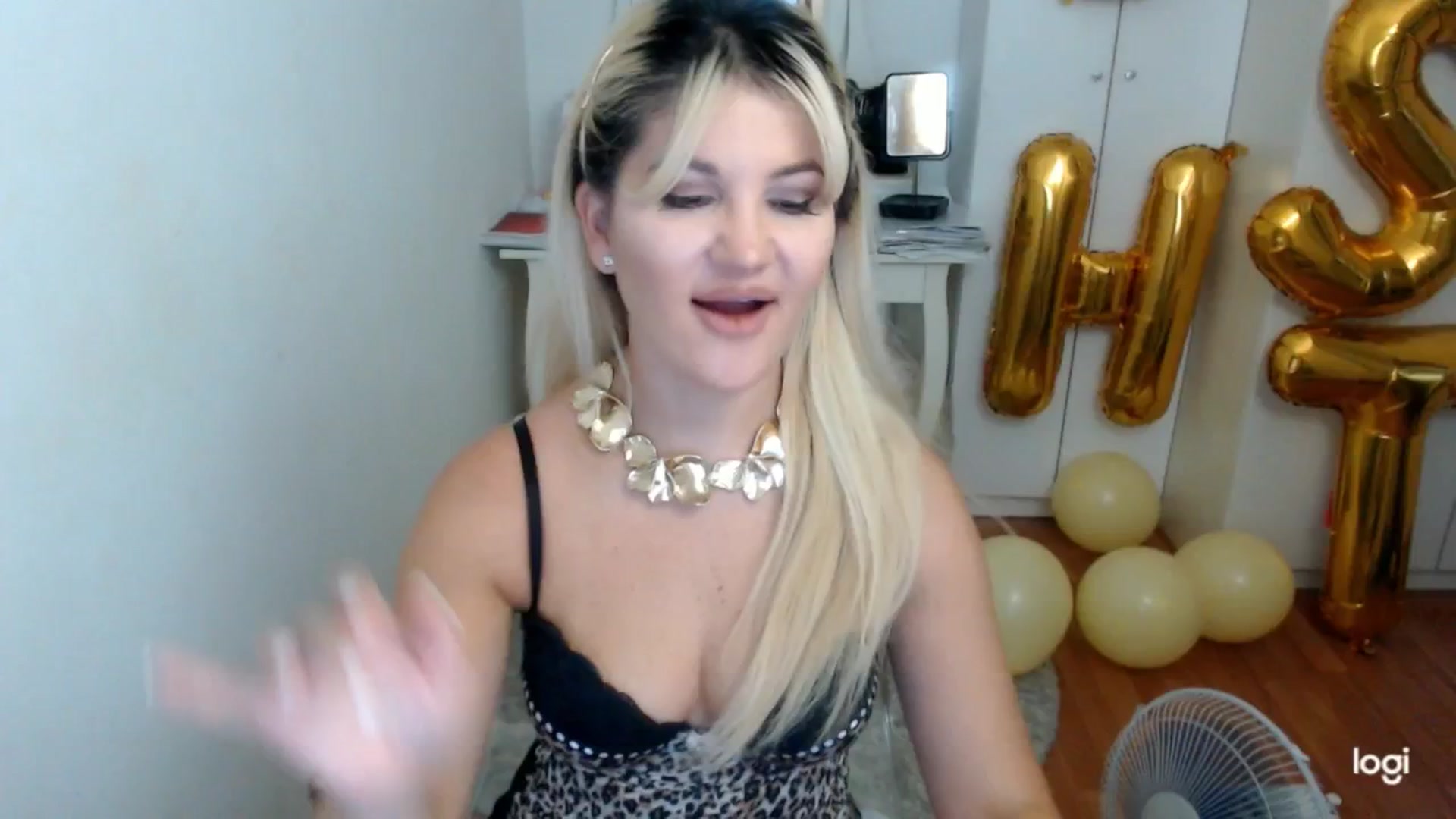 Gallery image thumbnail from SummerJewel's myfreecams stream on, 08/22/2025, 06:15 image 14 of 20