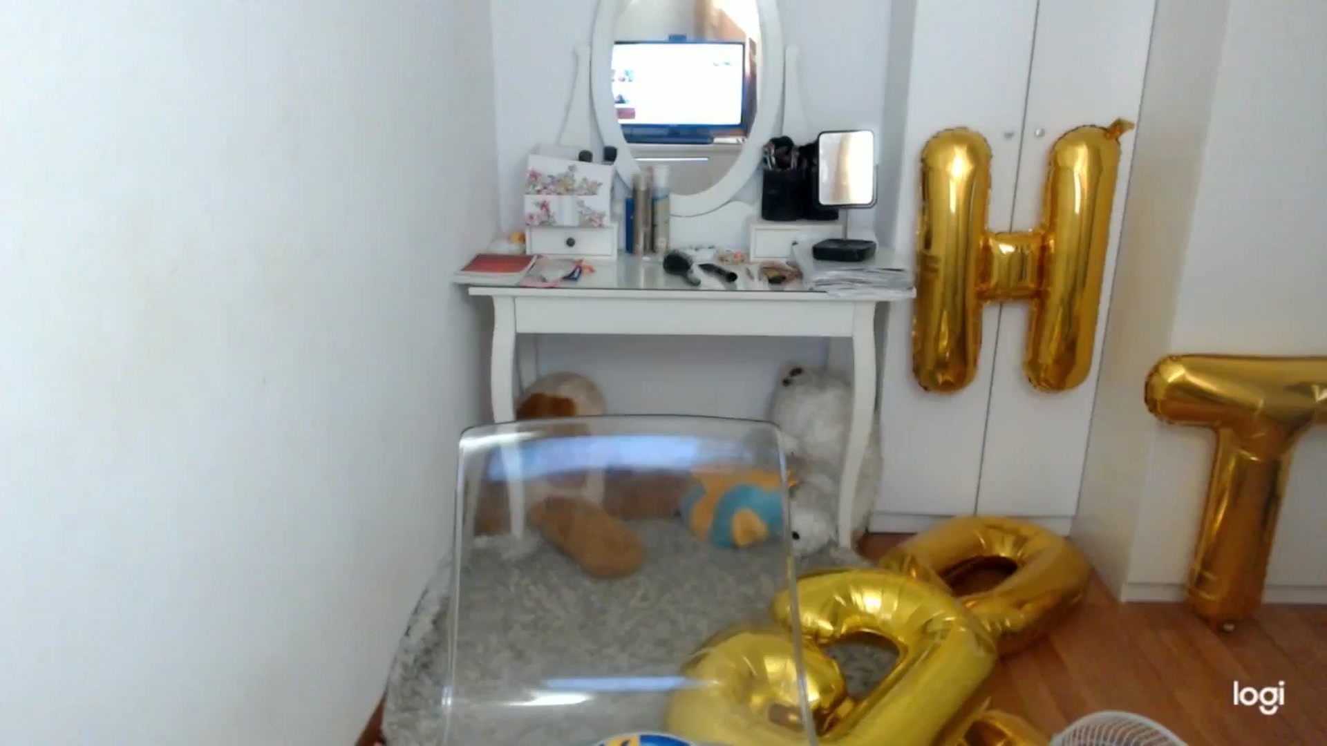 Gallery image thumbnail from SummerJewel's myfreecams stream on, 08/22/2025, 09:24 image 15 of 20