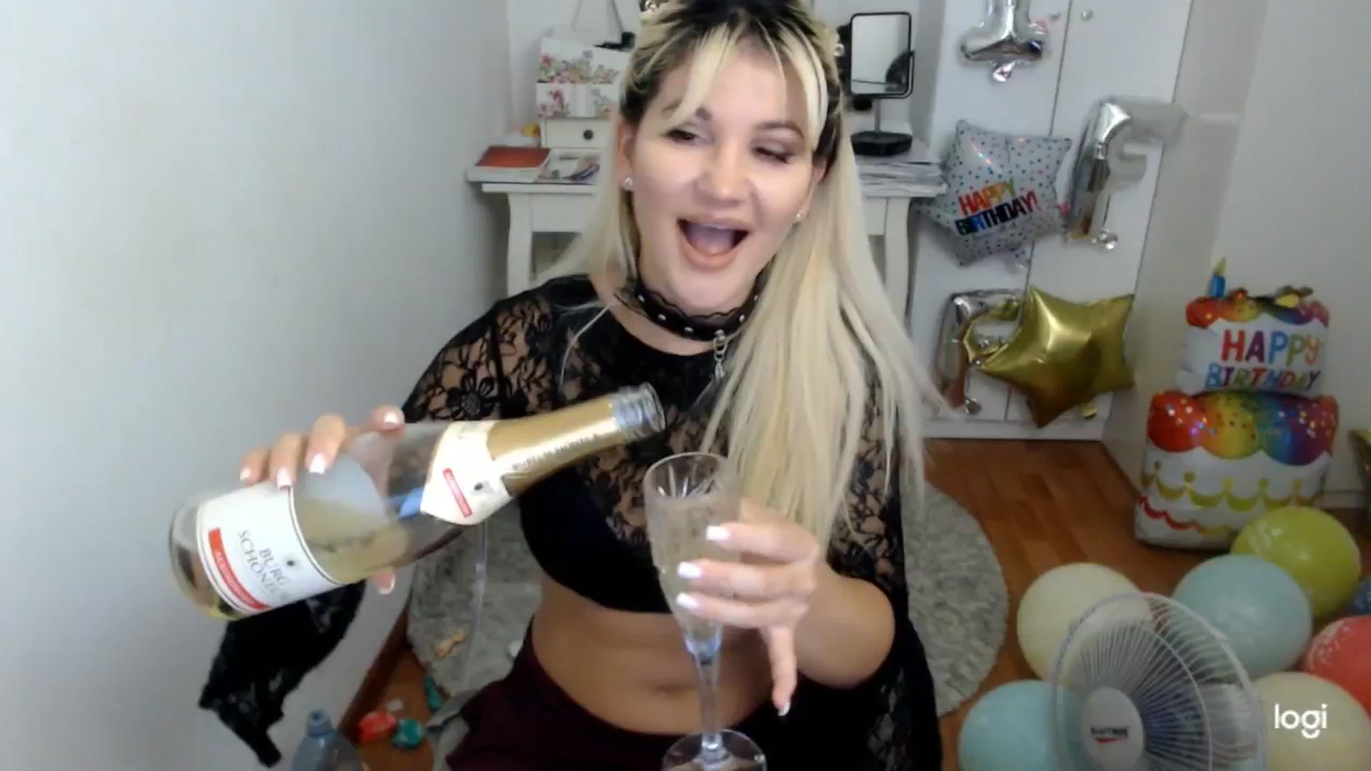Gallery image thumbnail from SummerJewel's myfreecams stream on, 08/23/2025, 07:45 image 3 of 20