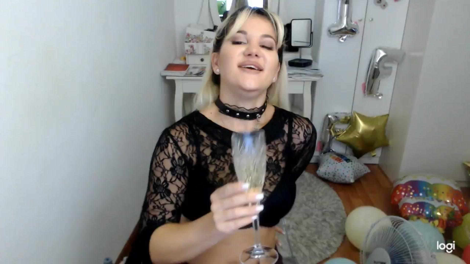 Gallery image thumbnail from SummerJewel's myfreecams stream on, 08/23/2025, 07:45 image 5 of 20