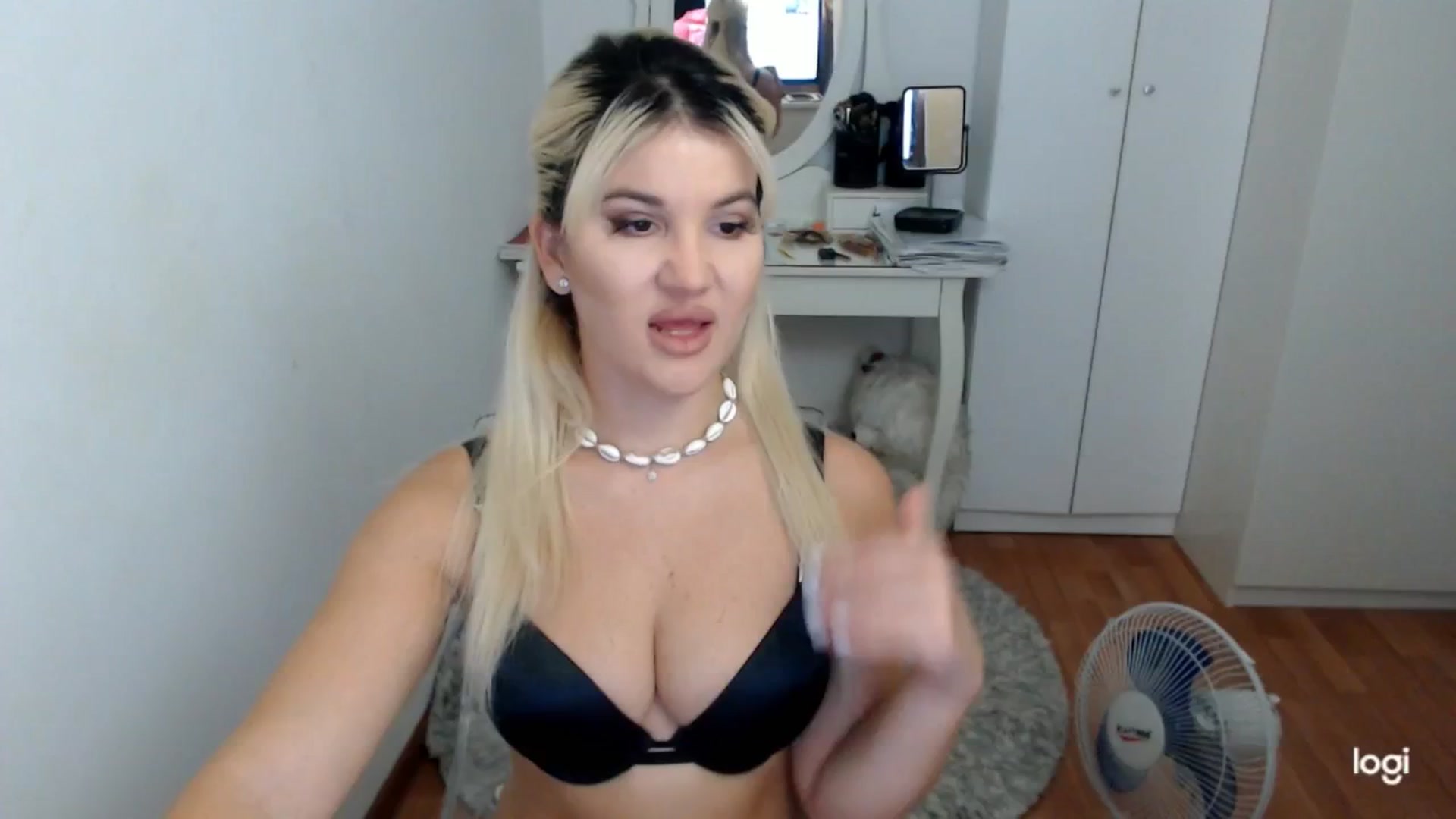Gallery image thumbnail from SummerJewel's myfreecams stream on, 08/27/2025, 05:52 image 13 of 20