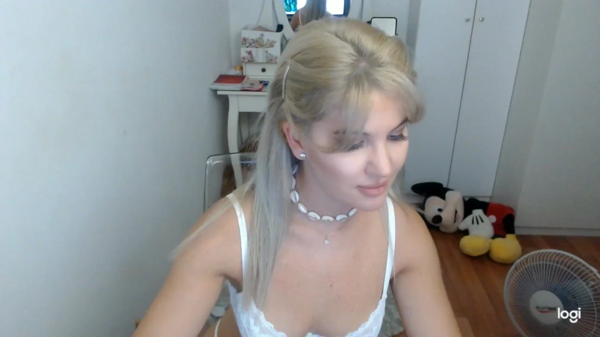 Gallery image thumbnail from SummerJewel's myfreecams stream on, 09/09/2025, 05:41 image 13 of 20