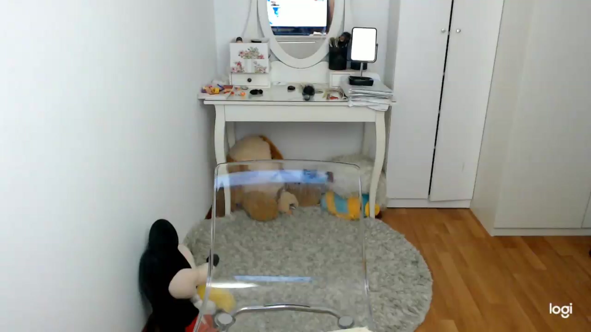 Gallery image thumbnail from SummerJewel's myfreecams stream on, 06/03/2026, 08:18 image 1 of 20