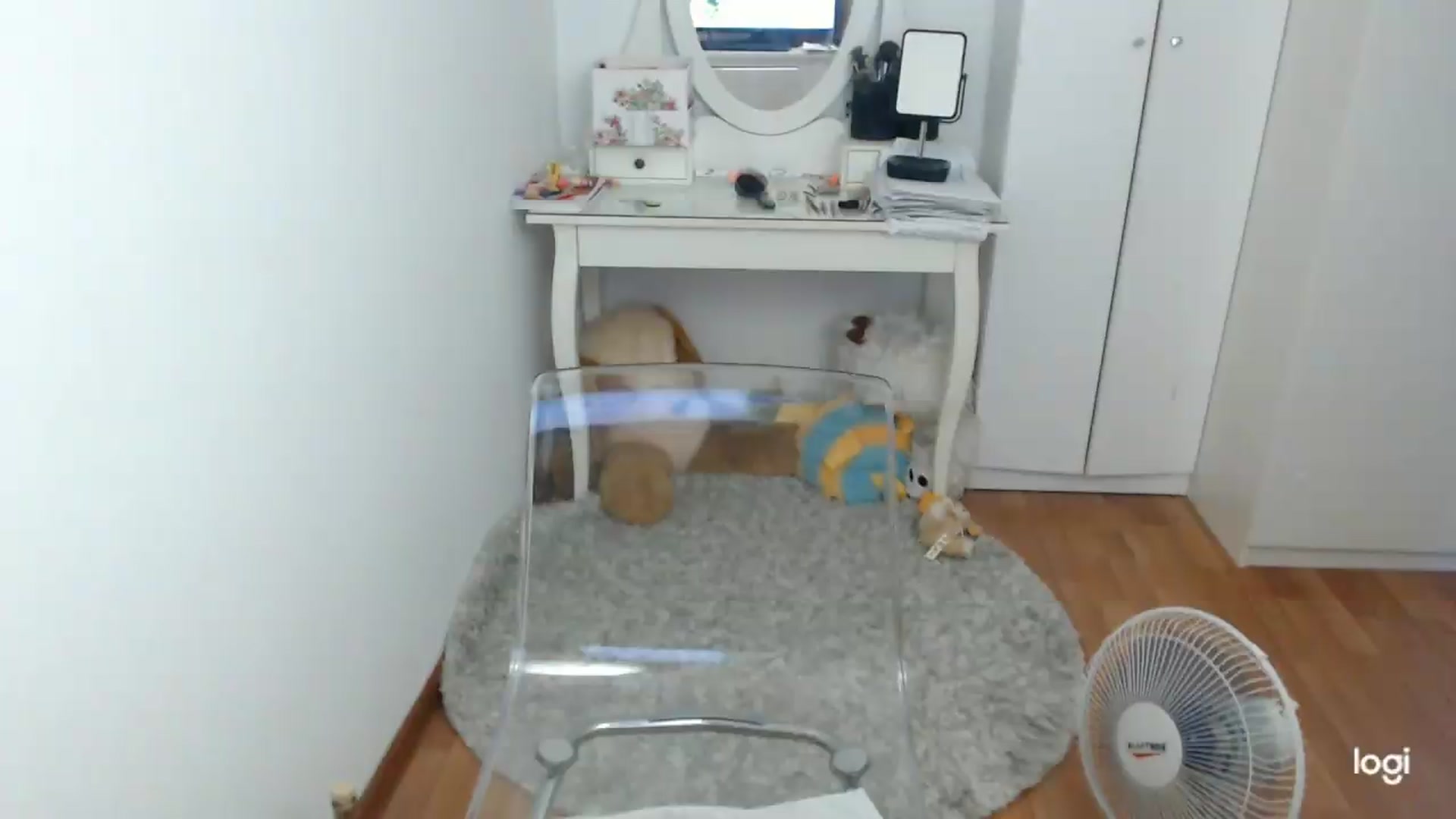 Gallery image thumbnail from SummerJewel's myfreecams stream on, 06/29/2026, 08:19 image 15 of 20