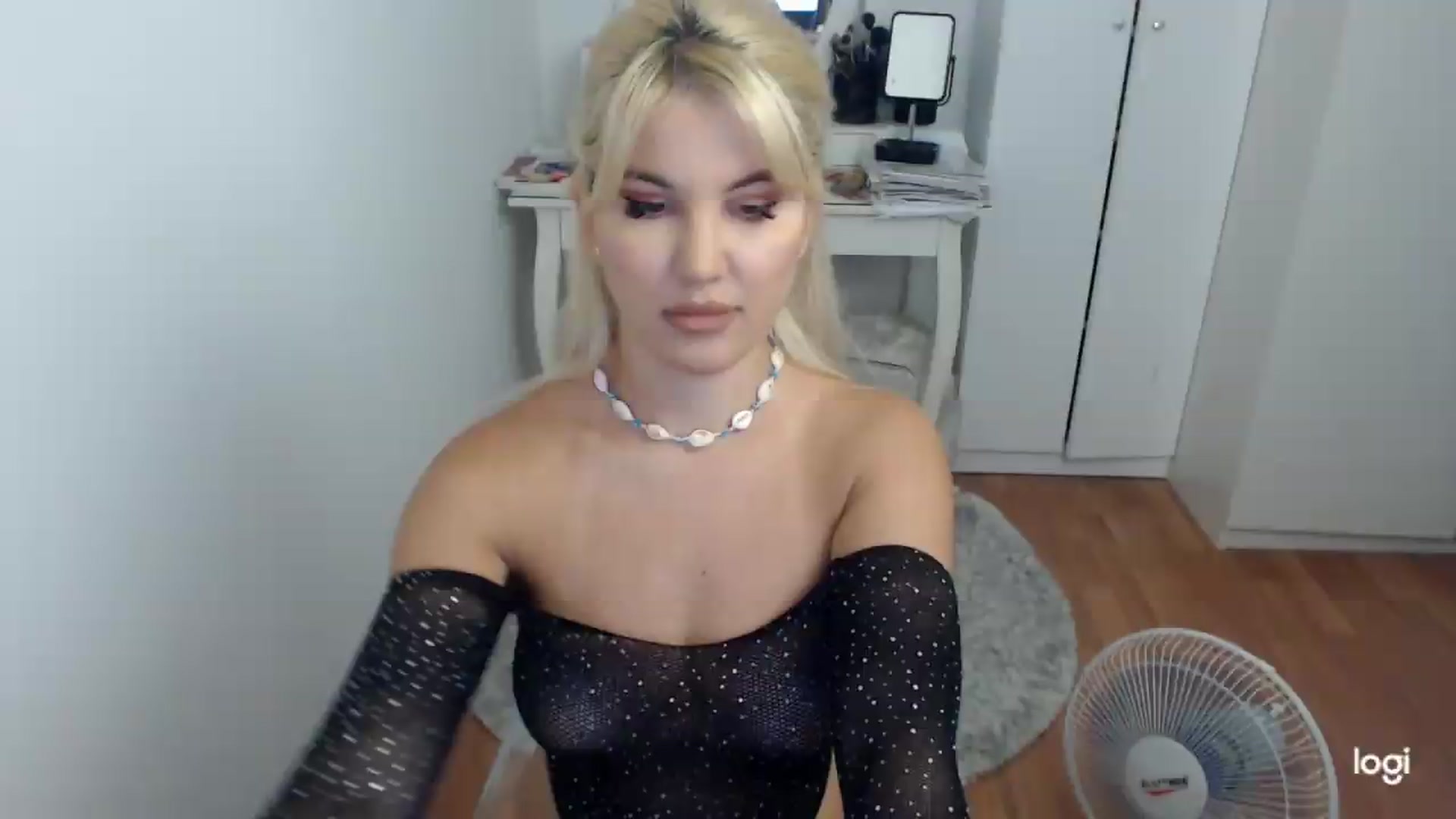 Gallery image thumbnail from SummerJewel's myfreecams stream on, 08/08/2026, 07:21 image 5 of 20