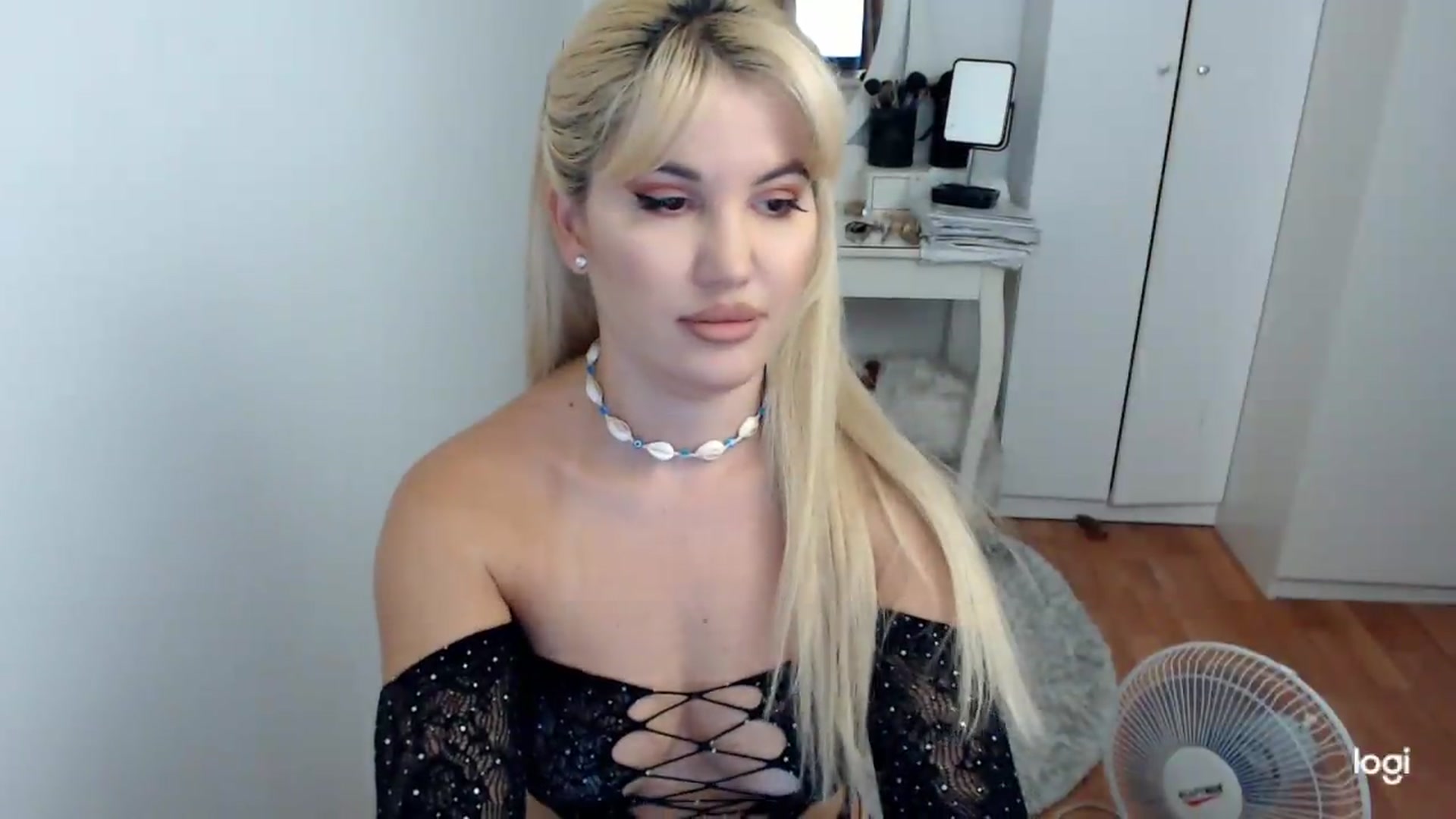 Gallery image thumbnail from SummerJewel's myfreecams stream on, 08/15/2026, 07:43 image 3 of 20