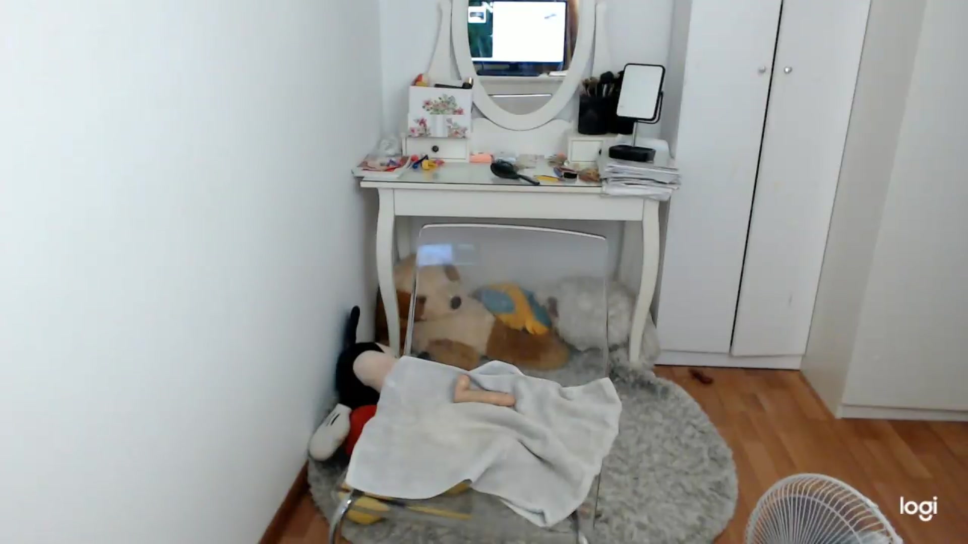 Gallery image thumbnail from SummerJewel's myfreecams stream on, 08/19/2026, 09:13 image 6 of 20