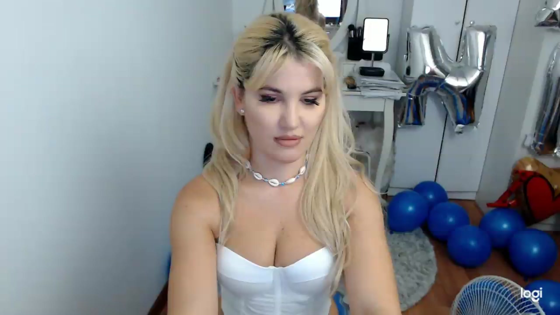 Gallery image thumbnail from SummerJewel's myfreecams stream on, 08/23/2026, 08:53 image 3 of 20