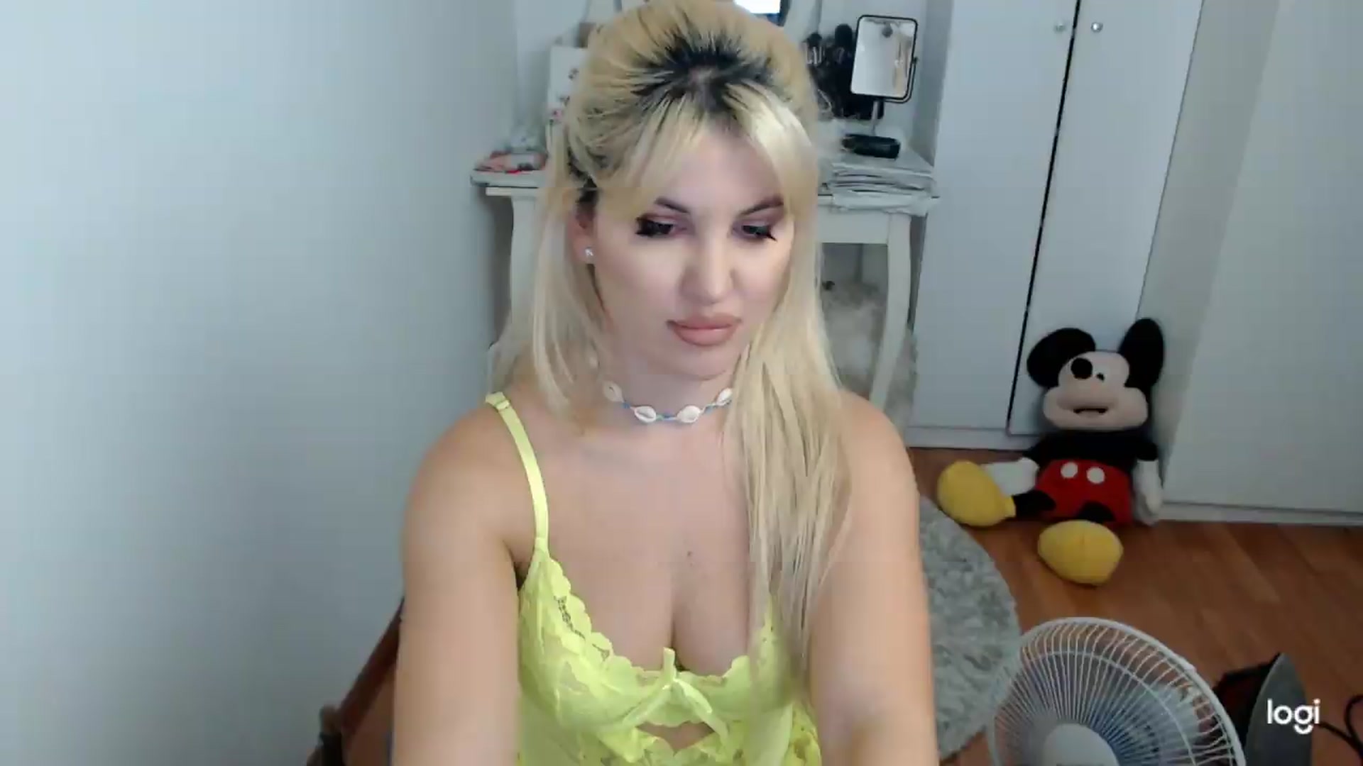 Gallery image thumbnail from SummerJewel's myfreecams stream on, 08/31/2026, 07:22 image 11 of 20