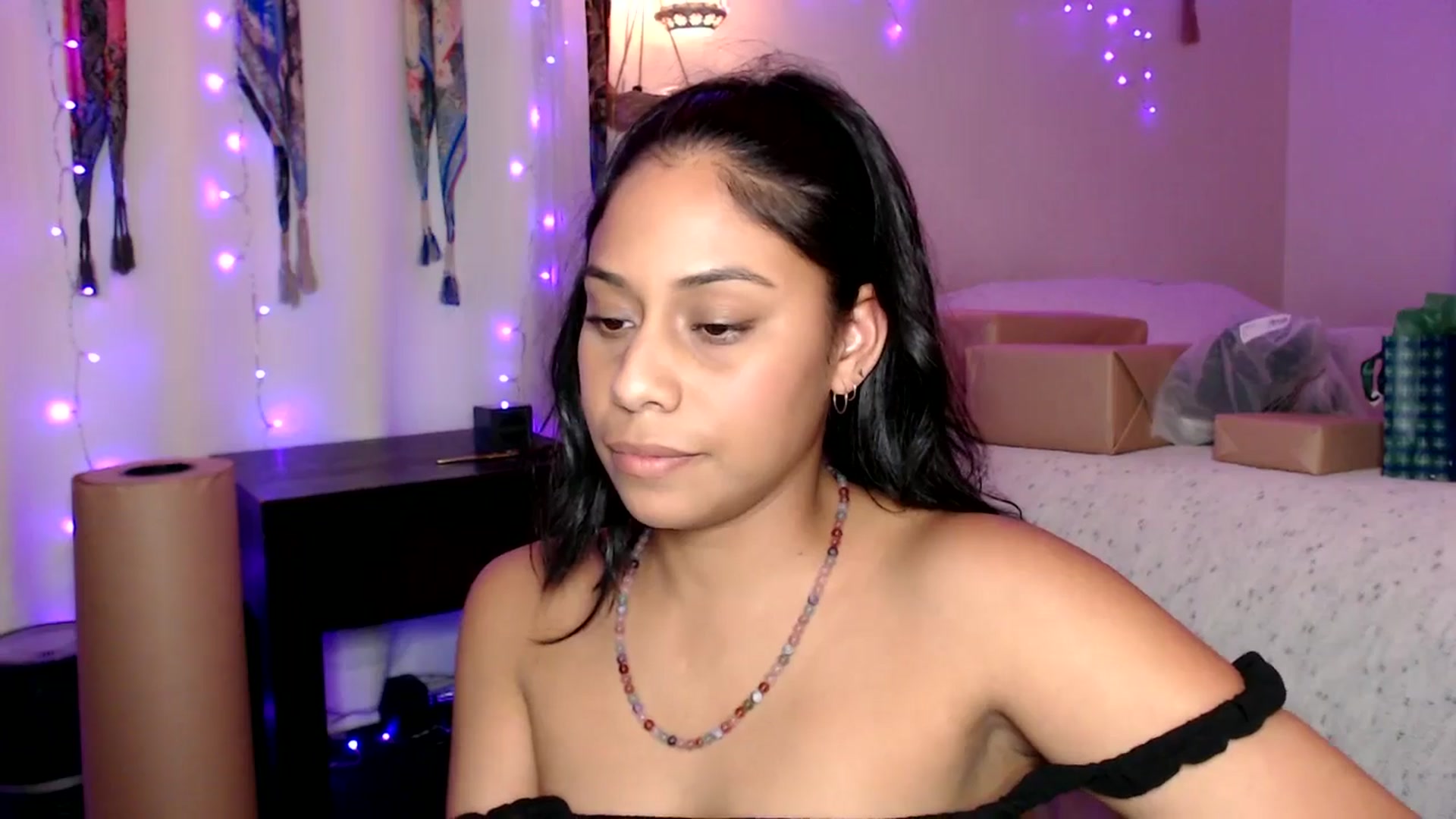 Gallery image thumbnail from SummerRayy's myfreecams stream on, 12/23/2024, 05:15 image 8 of 20