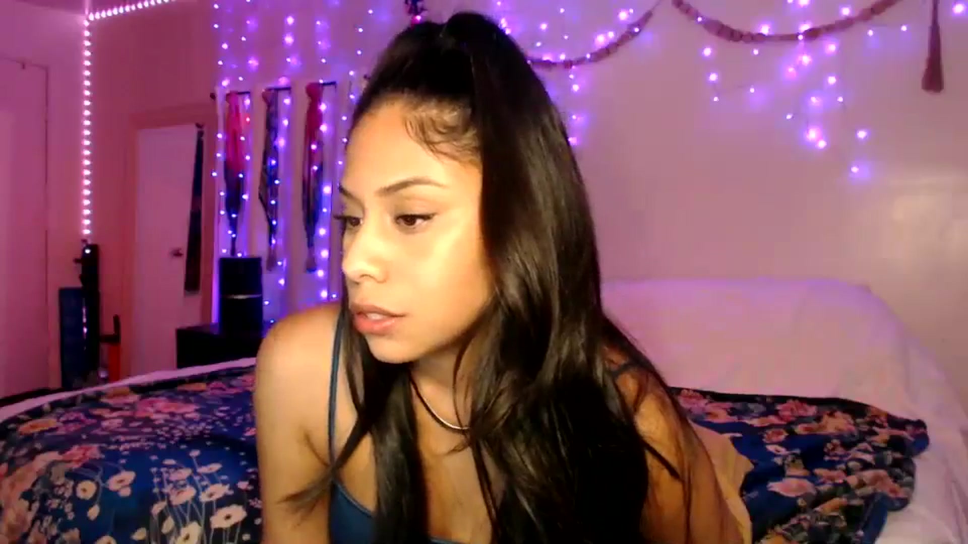 Gallery image thumbnail from SummerRayy's myfreecams stream on, 03/24/2025, 05:00 image 20 of 20