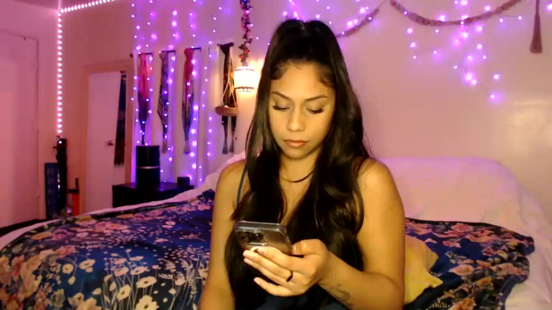 Gallery image thumbnail from SummerRayy's myfreecams stream on, 03/24/2025, 05:00 image 3 of 20