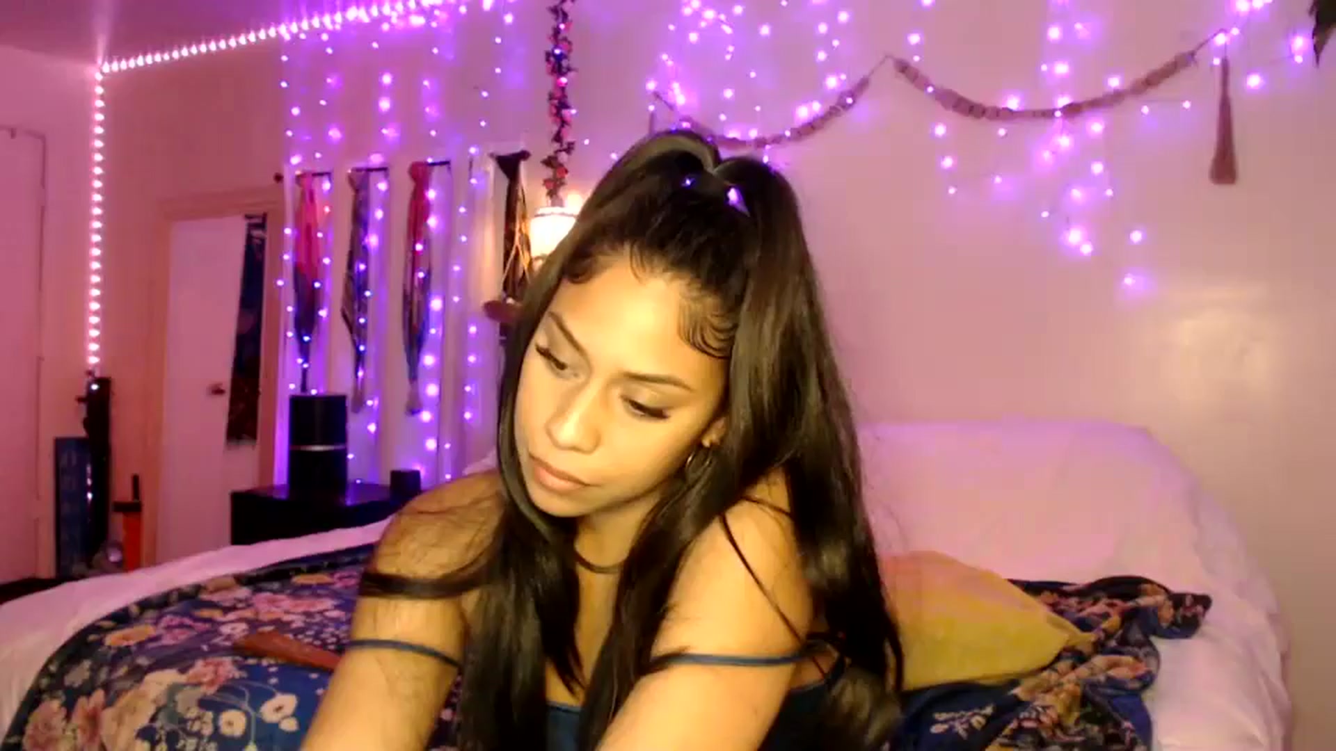 Gallery image thumbnail from SummerRayy's myfreecams stream on, 03/24/2025, 06:43 image 15 of 20