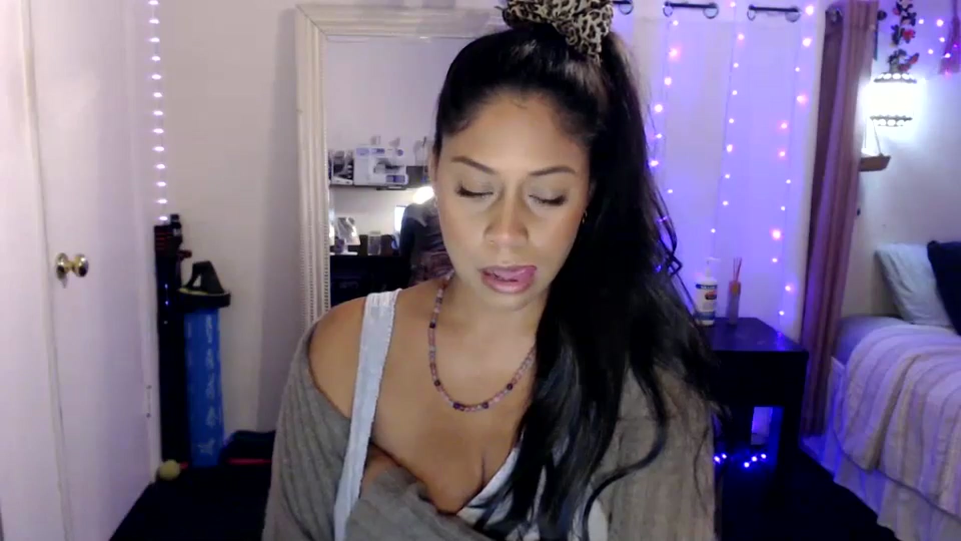 Gallery image thumbnail from SummerRayy's myfreecams stream on, 10/14/2025, 01:06 image 4 of 20