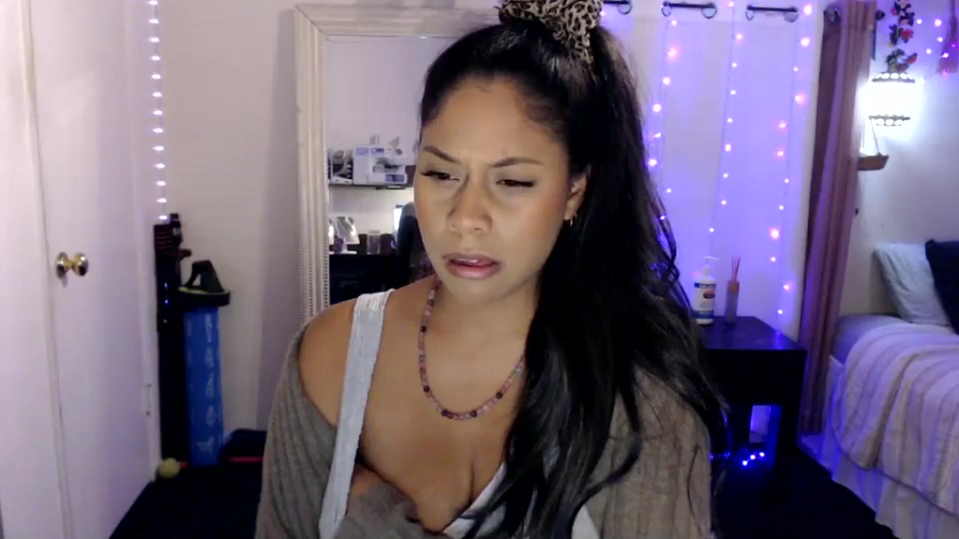 Gallery image thumbnail from SummerRayy's myfreecams stream on, 10/14/2025, 01:06 image 5 of 20