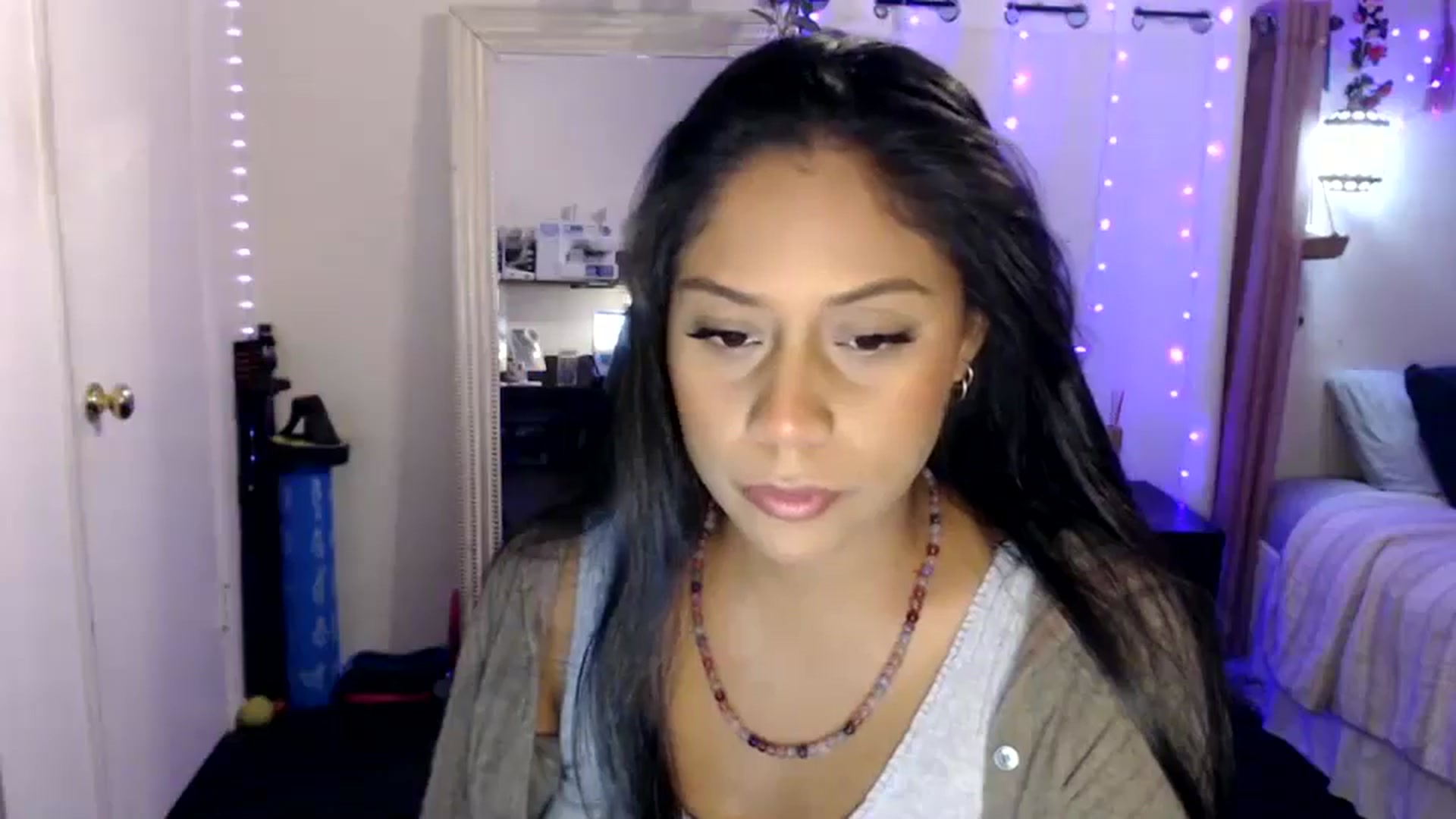 Gallery image thumbnail from SummerRayy's myfreecams stream on, 10/14/2025, 01:06 image 11 of 20