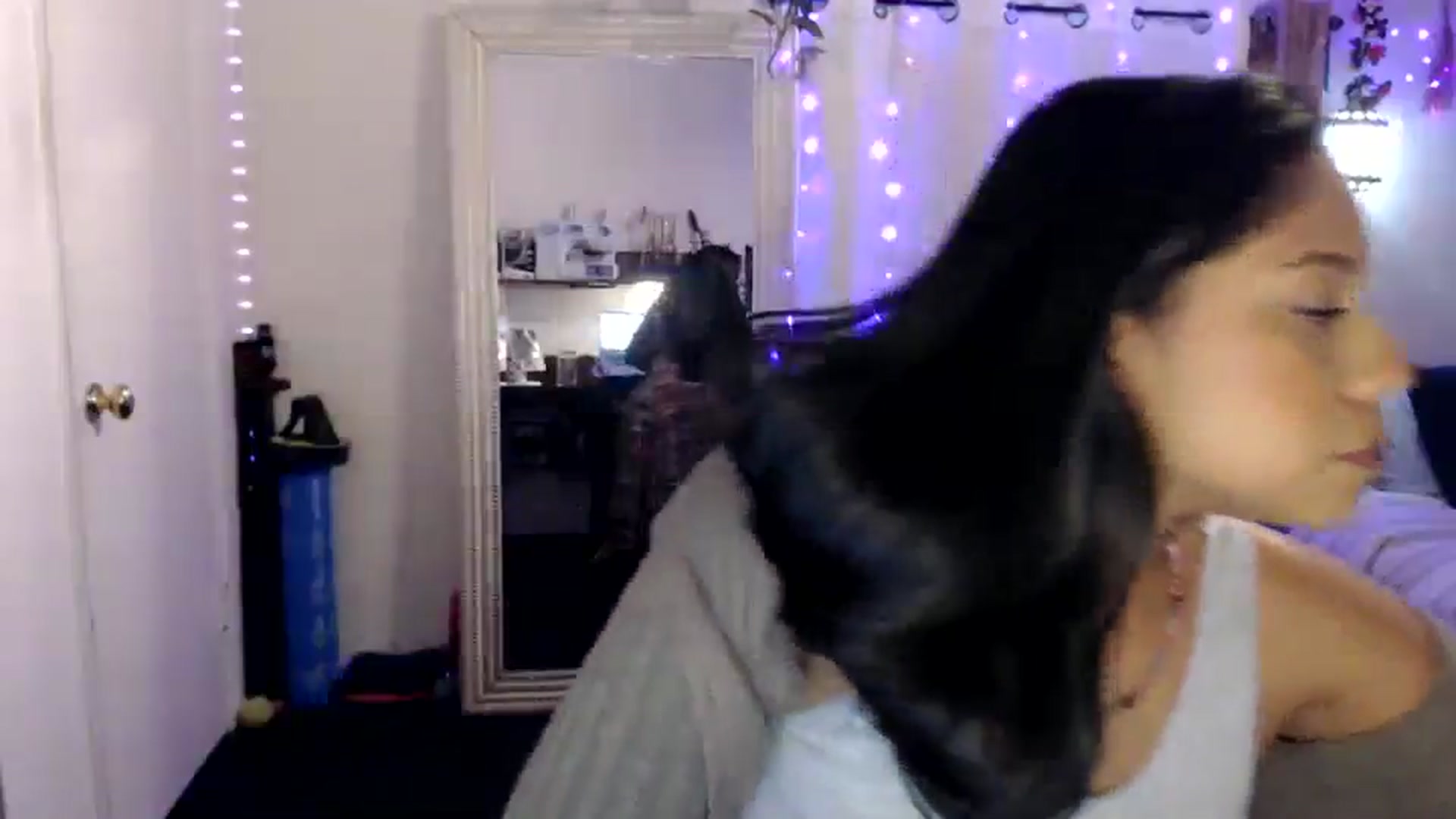 Gallery image thumbnail from SummerRayy's myfreecams stream on, 10/14/2025, 01:06 image 2 of 20