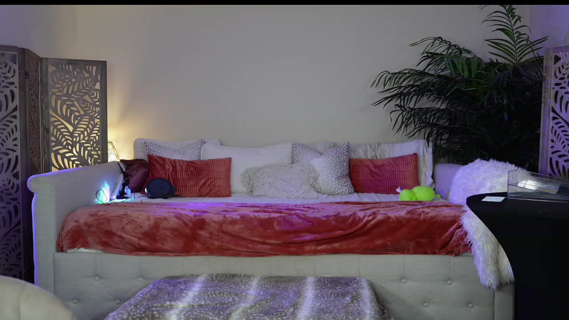 Gallery image thumbnail from Summer_Ari's myfreecams stream on, 08/07/2023, 02:28 image 15 of 20