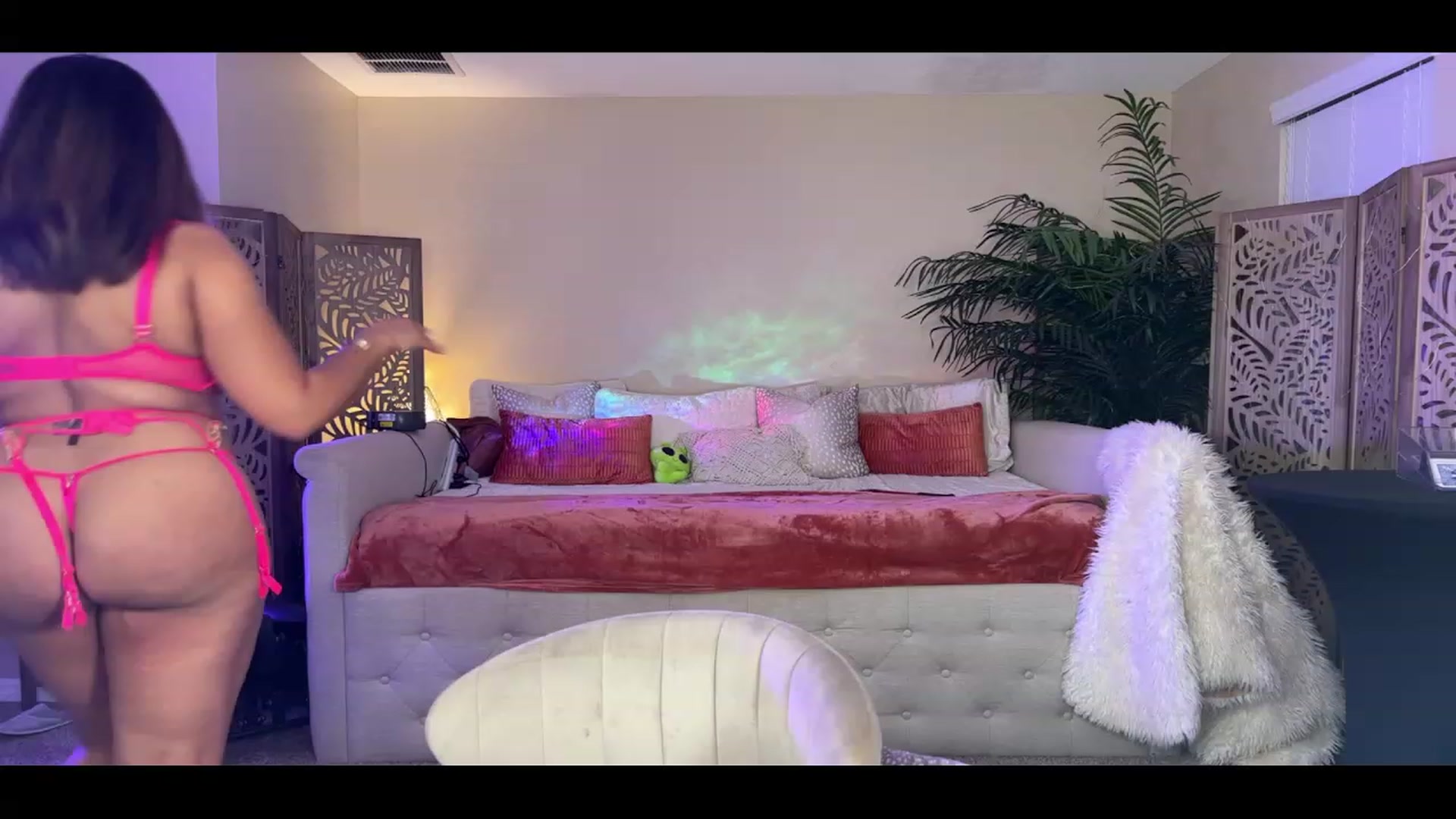 Gallery image thumbnail from Summer_Ari's myfreecams stream on, 08/09/2023, 06:42 image 9 of 20
