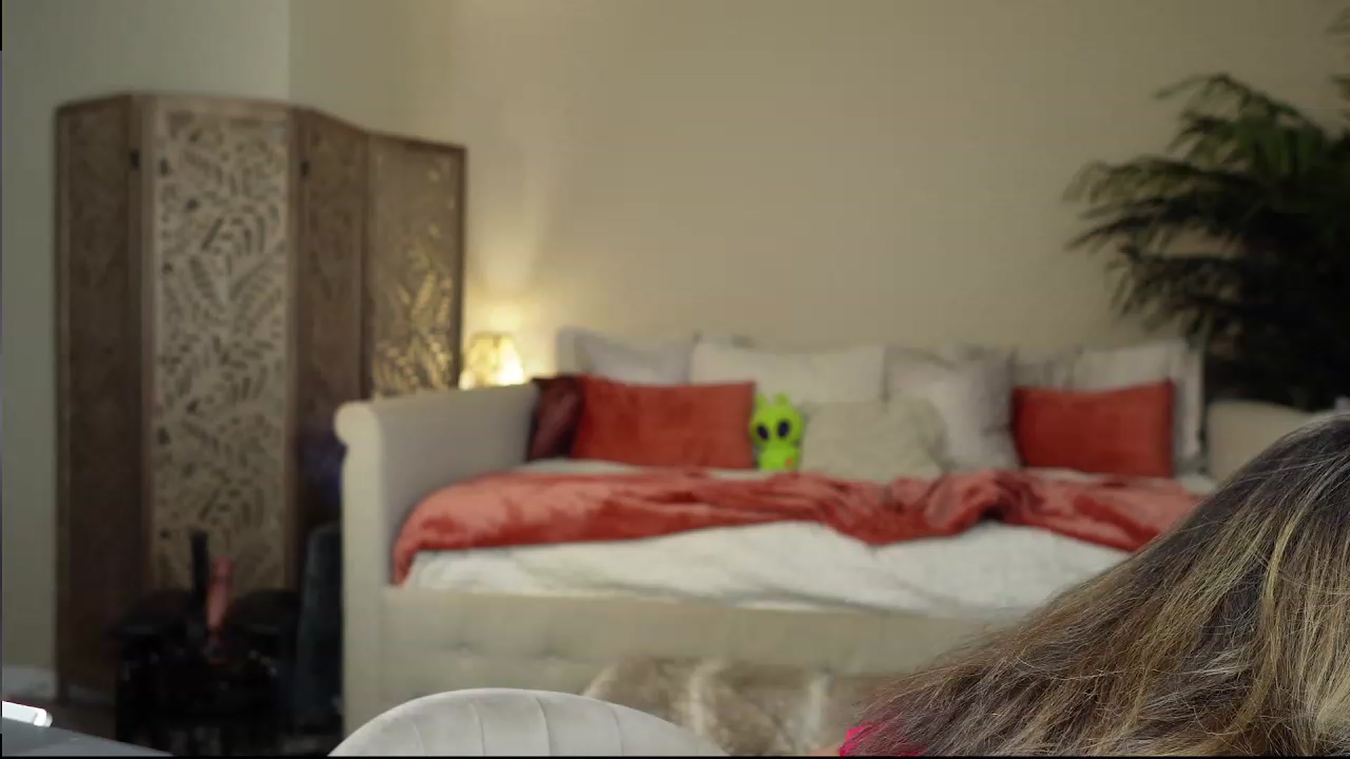 Gallery image thumbnail from Summer_Ari's myfreecams stream on, 08/20/2023, 04:03 image 10 of 20