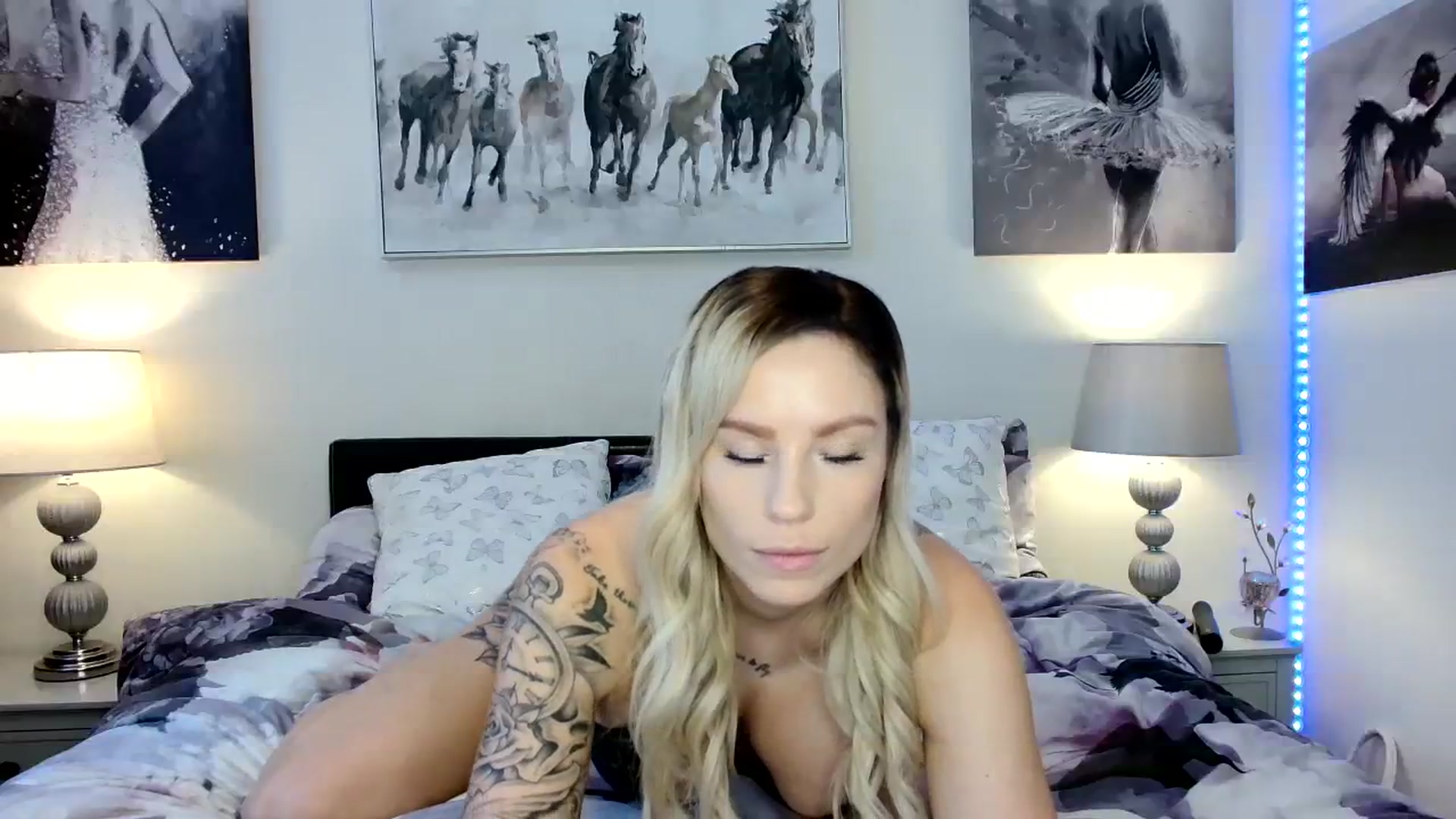 Gallery image thumbnail from Summer_FOX's myfreecams stream on, 08/16/2023, 12:16 image 5 of 20