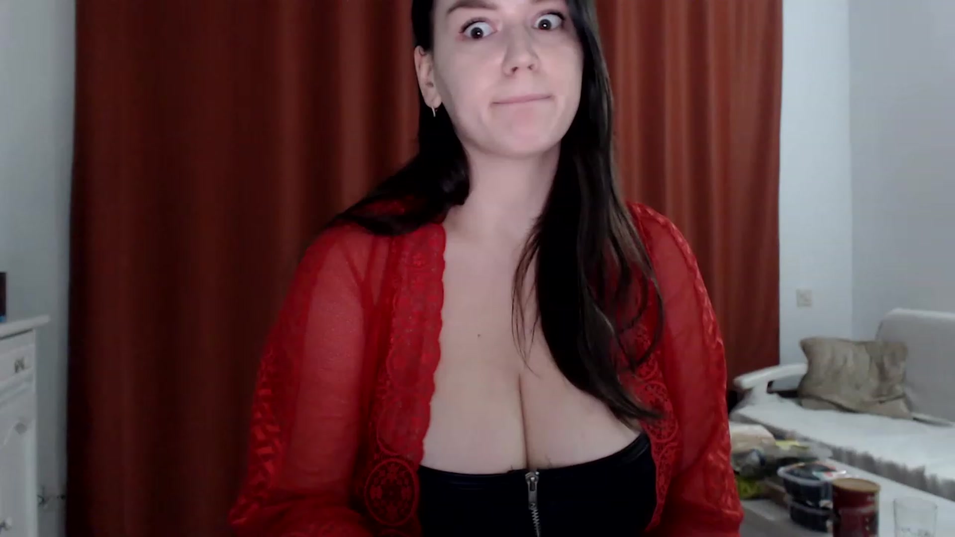 Gallery image thumbnail from Summer_Gold's myfreecams stream on, 12/10/2022, 24:14 image 18 of 20